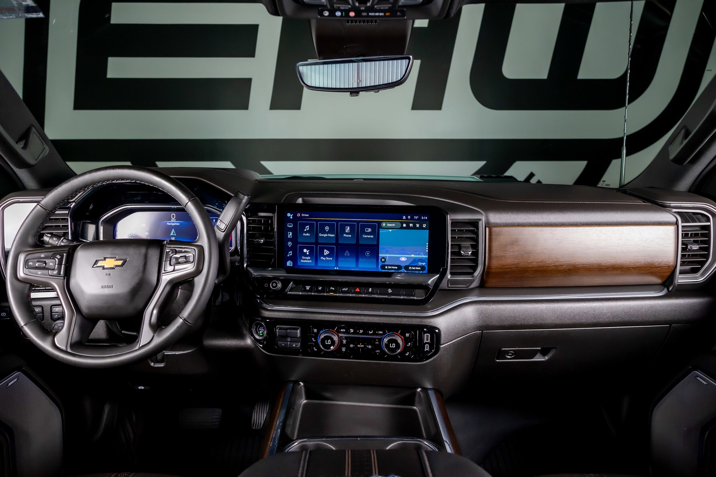 2024 Chevrolet Silverado 2500HD High Country photo 2