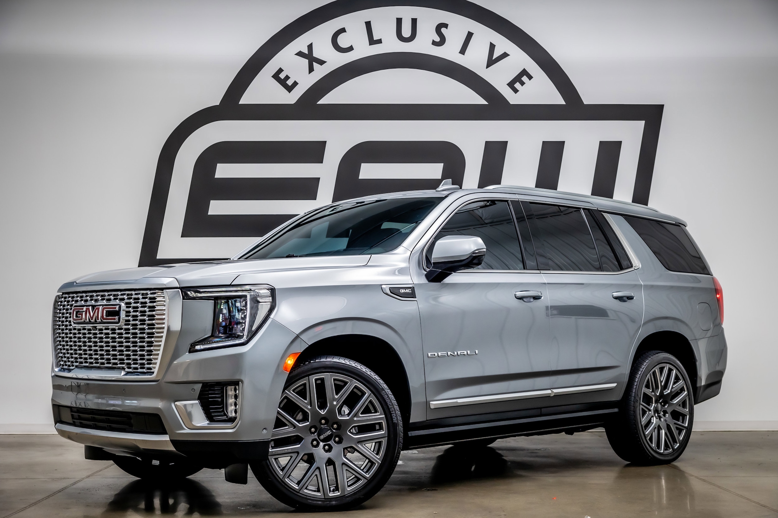 2024 GMC Yukon 4WD Denali's photo