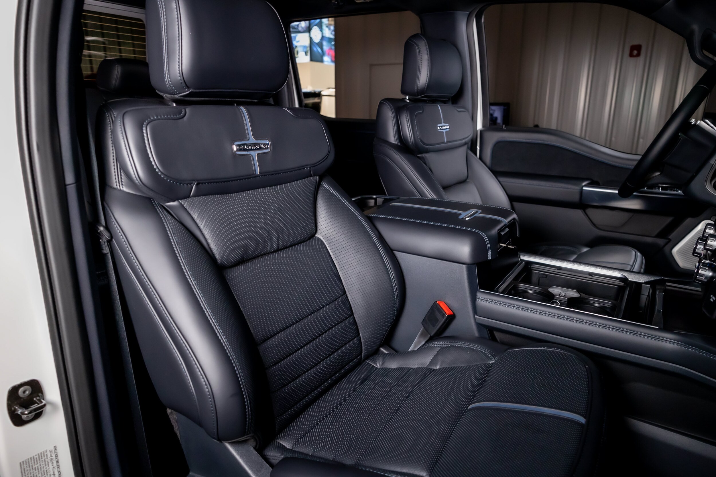2026 Ford F-250 Super Duty Platinum - Photo 24