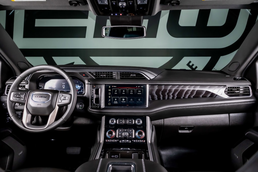 Used 2024 GMC Yukon XL Denali SUV