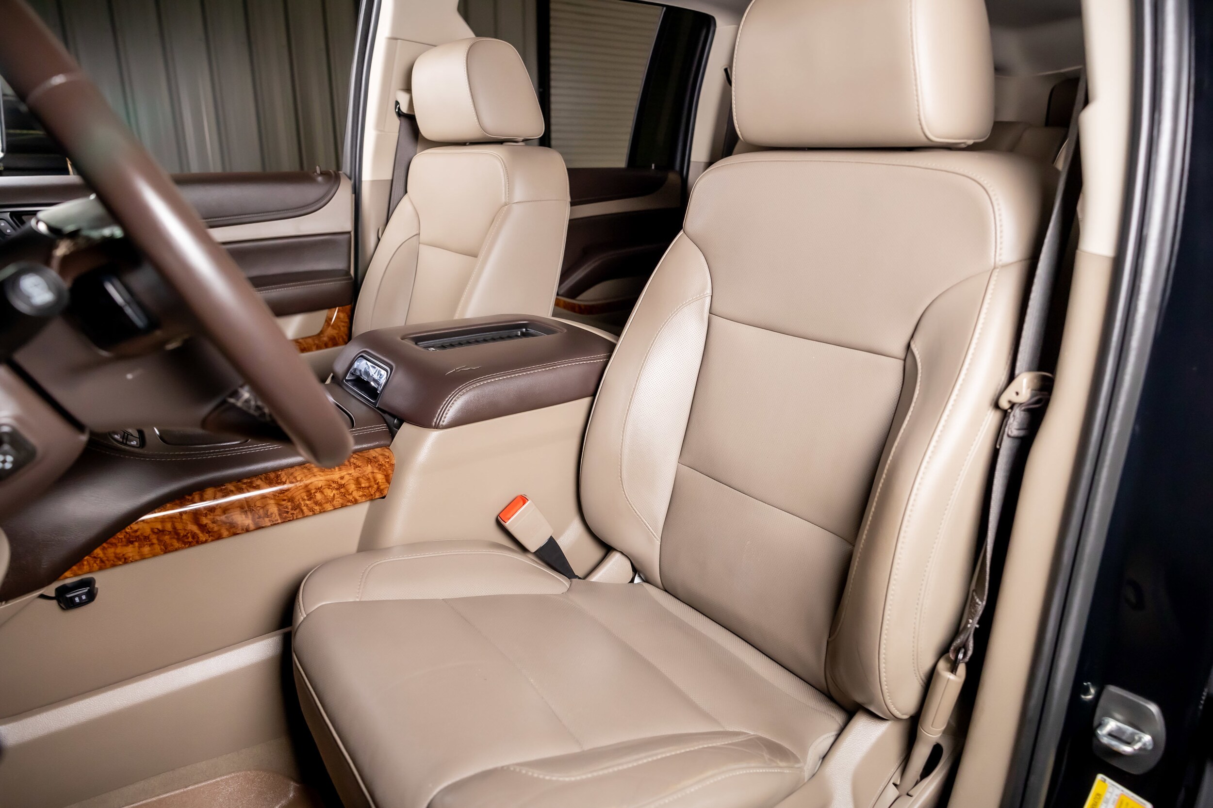 2020 Chevrolet Suburban Premier photo 4