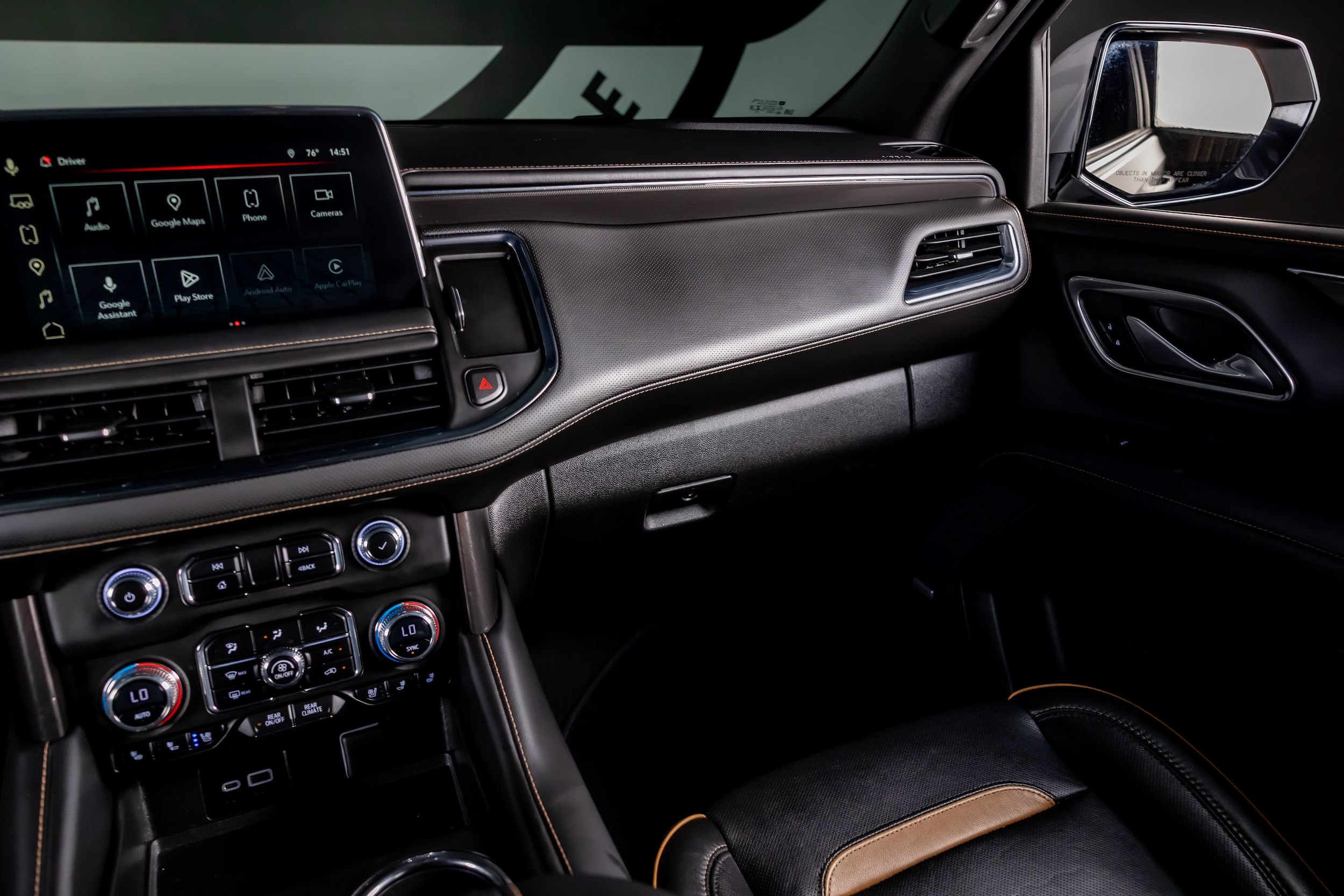 2023 GMC Yukon XL AT4 - Photo 8