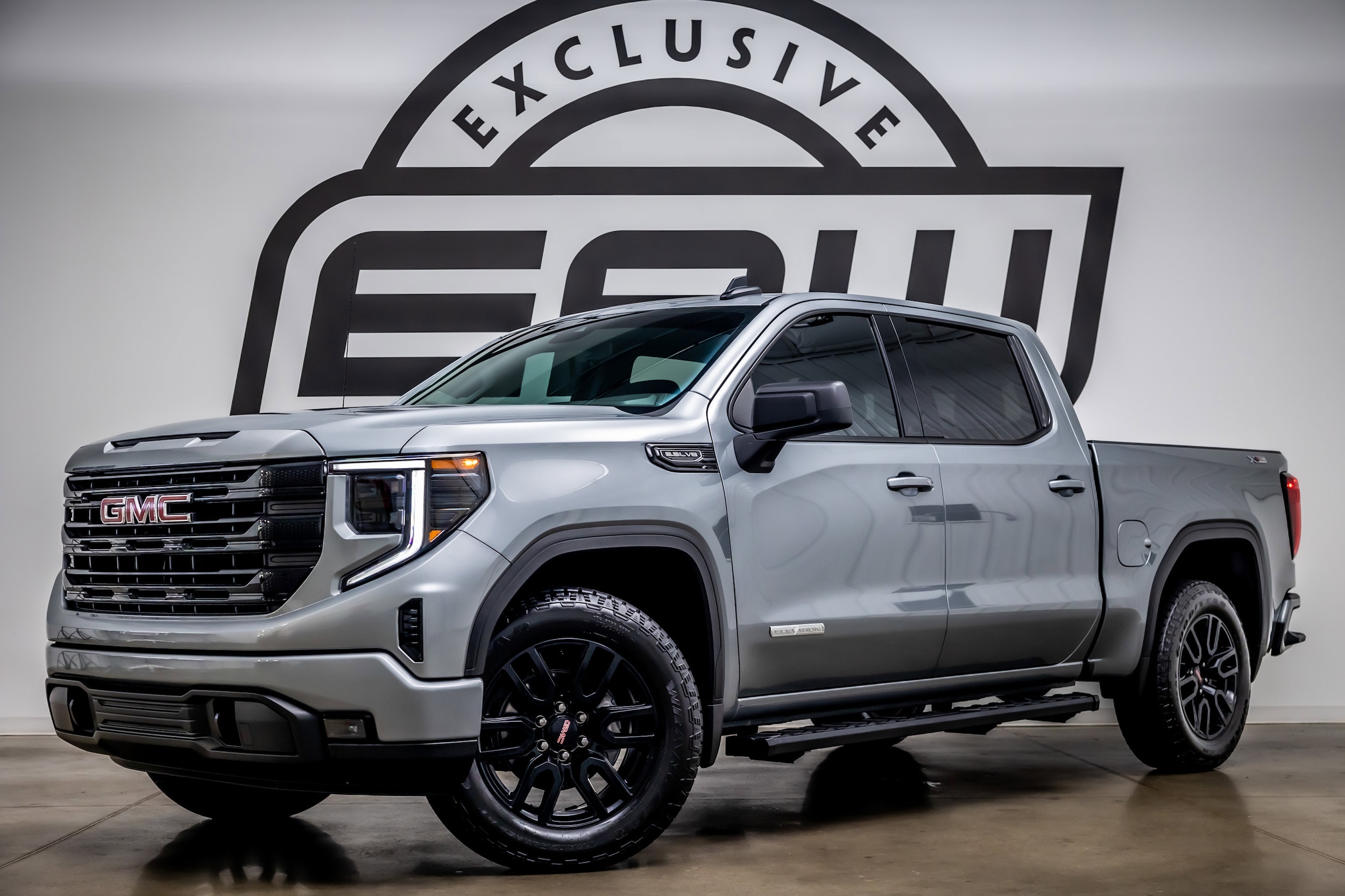 2026 GMC Sierra 4WD Crew Cab Short Box Elevation's photo
