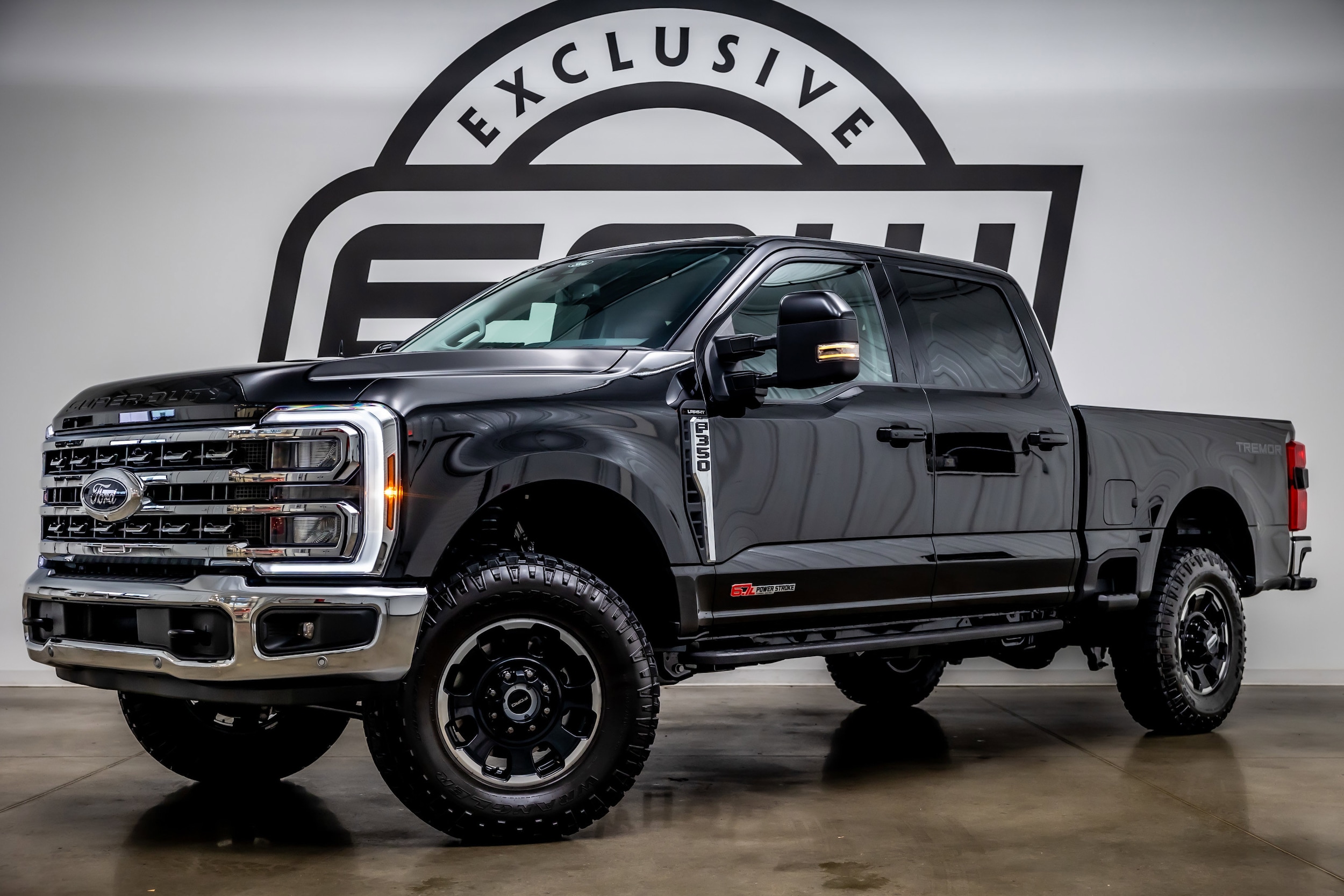 2025 Ford F-350 Super Duty Lariat's photo