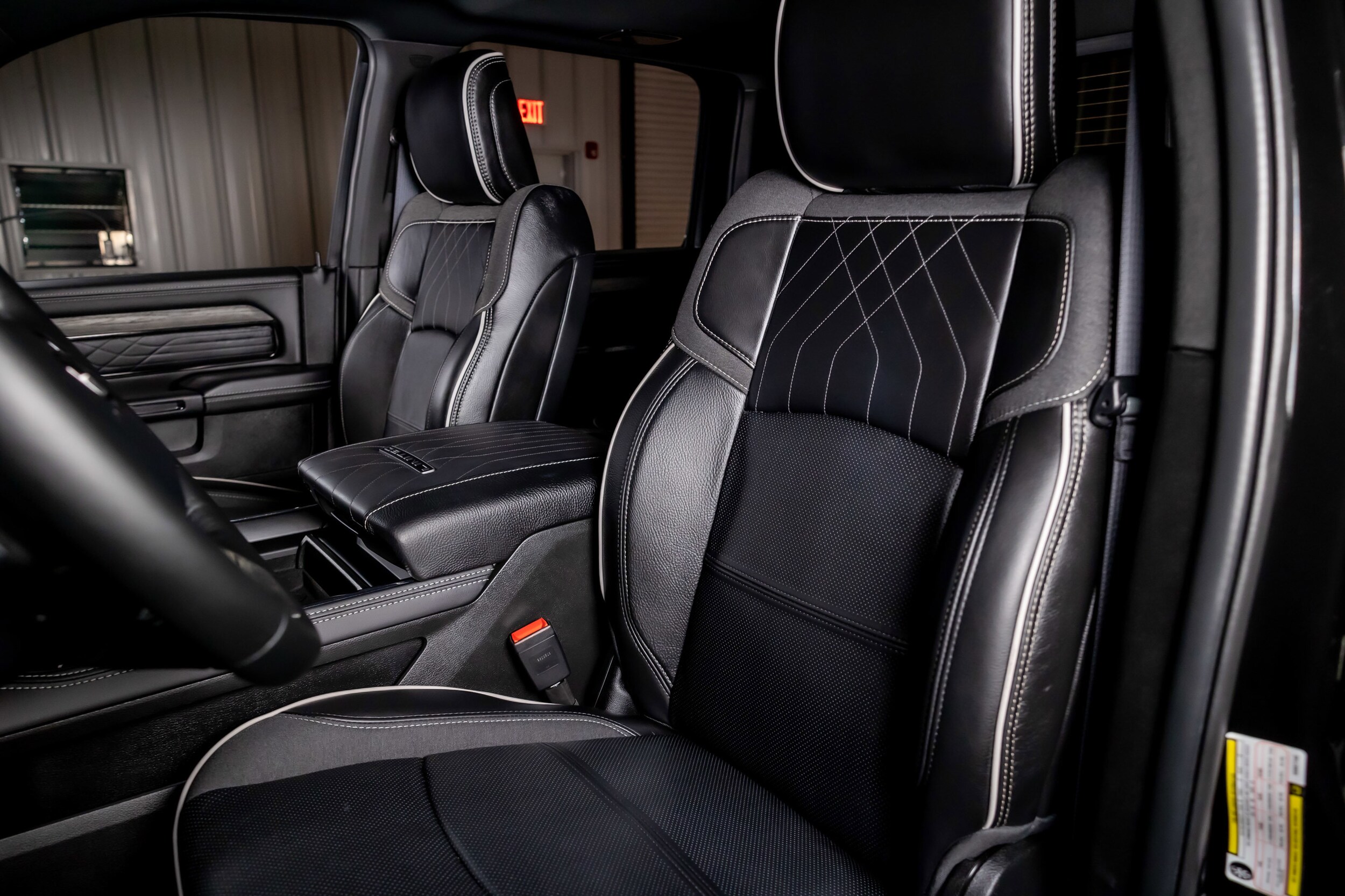 2025 Ram 2500 Limited photo 4