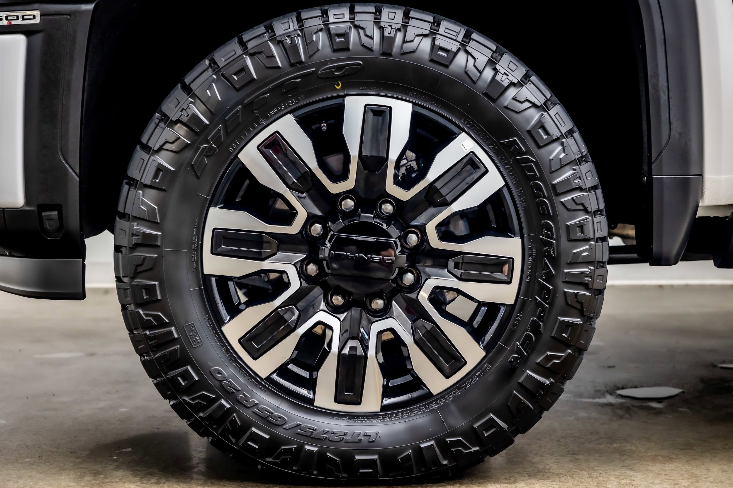 2025 GMC Sierra 2500HD Denali Ultimate - Photo 37