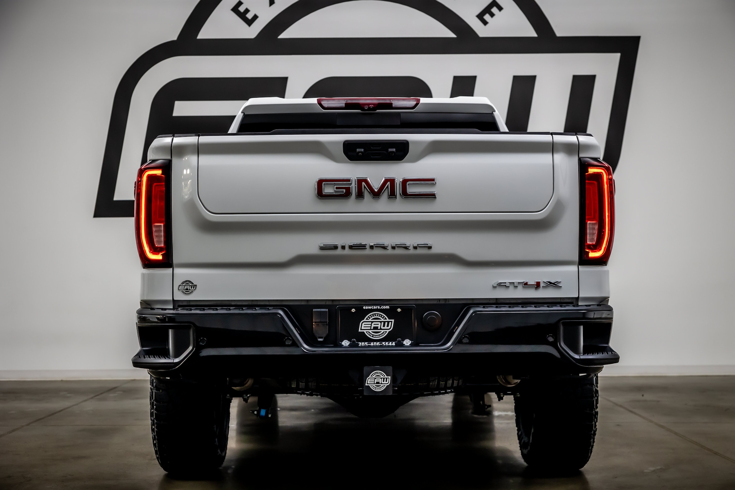 2023 GMC Sierra 1500 AT4X - Photo 11