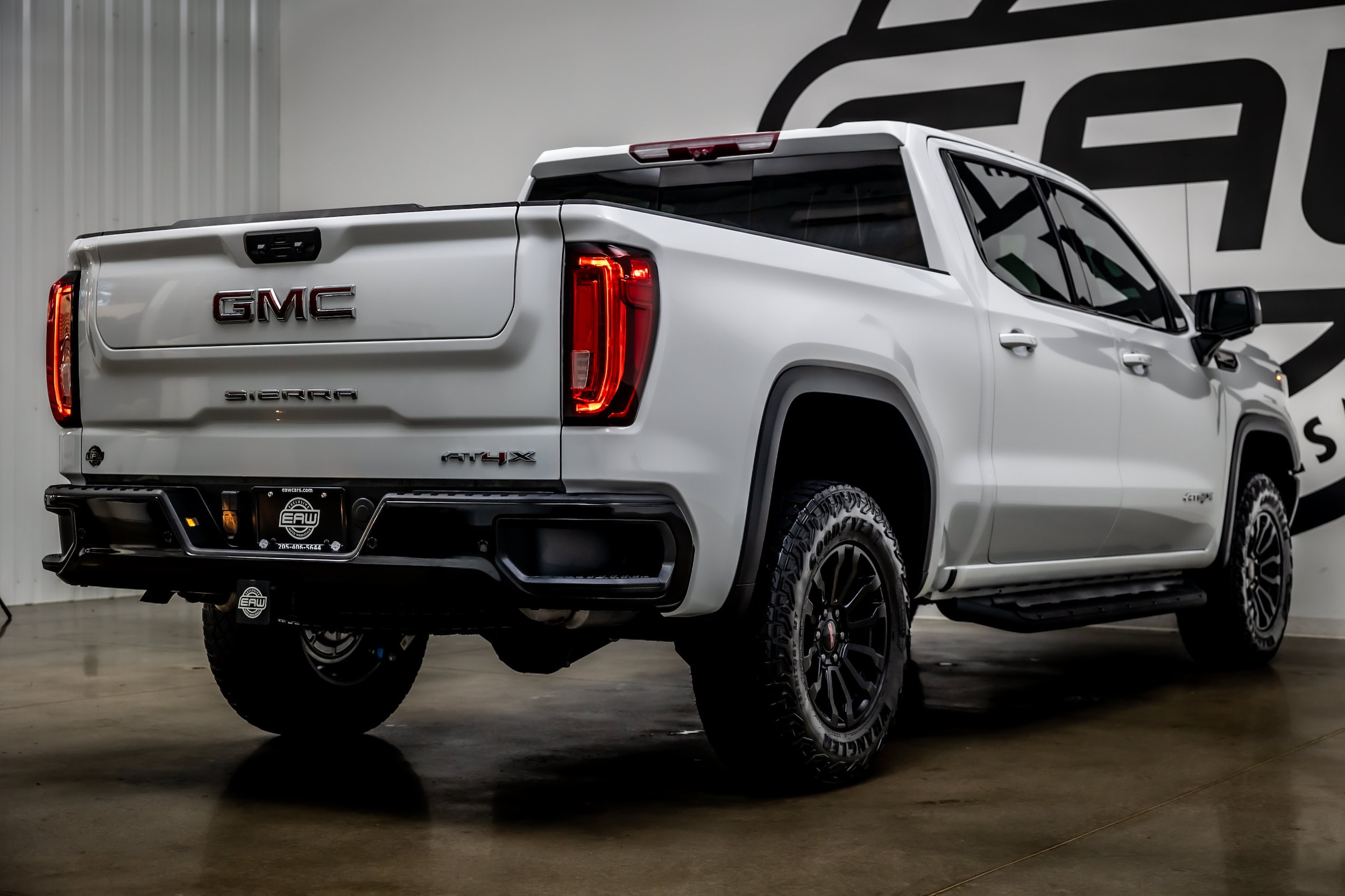 2023 GMC Sierra 1500 AT4X - Photo 37