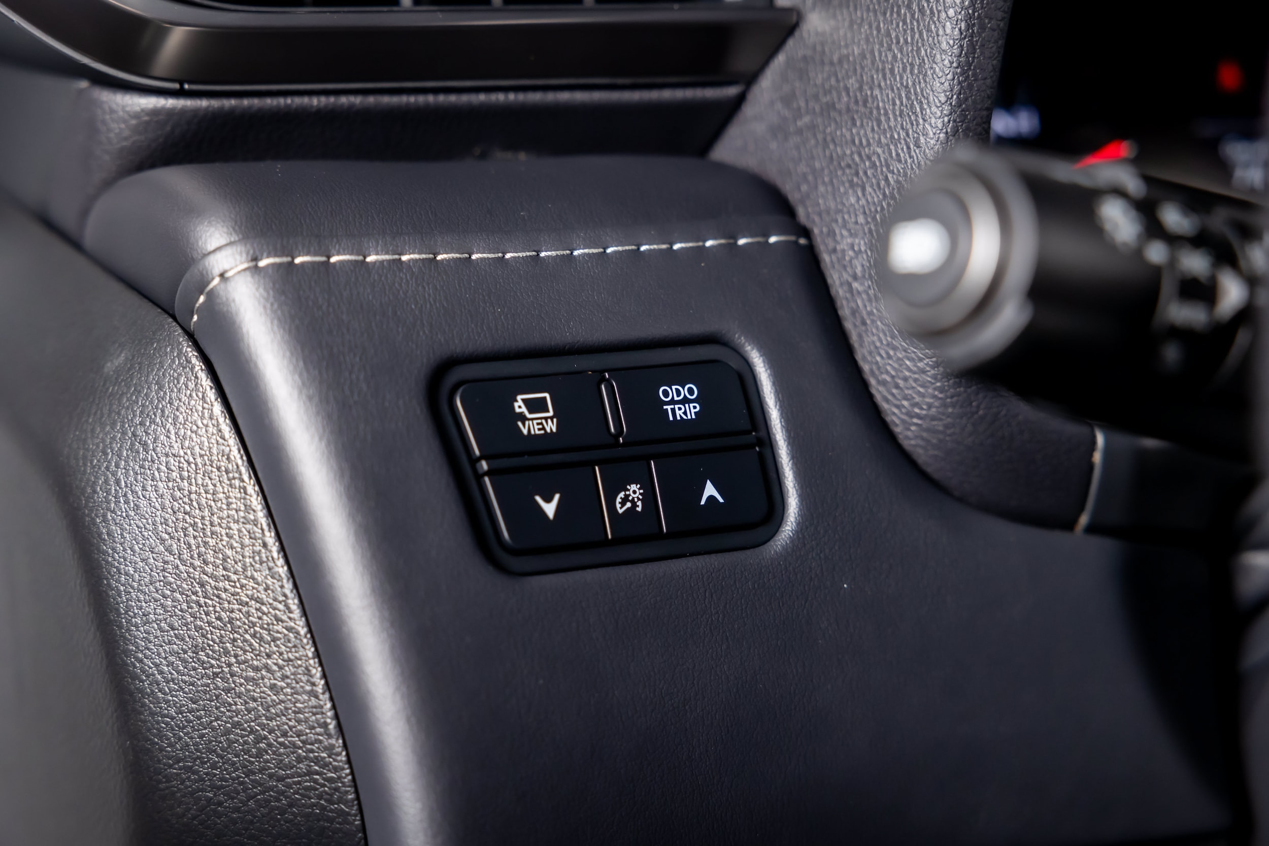 2024 Lexus LX 65