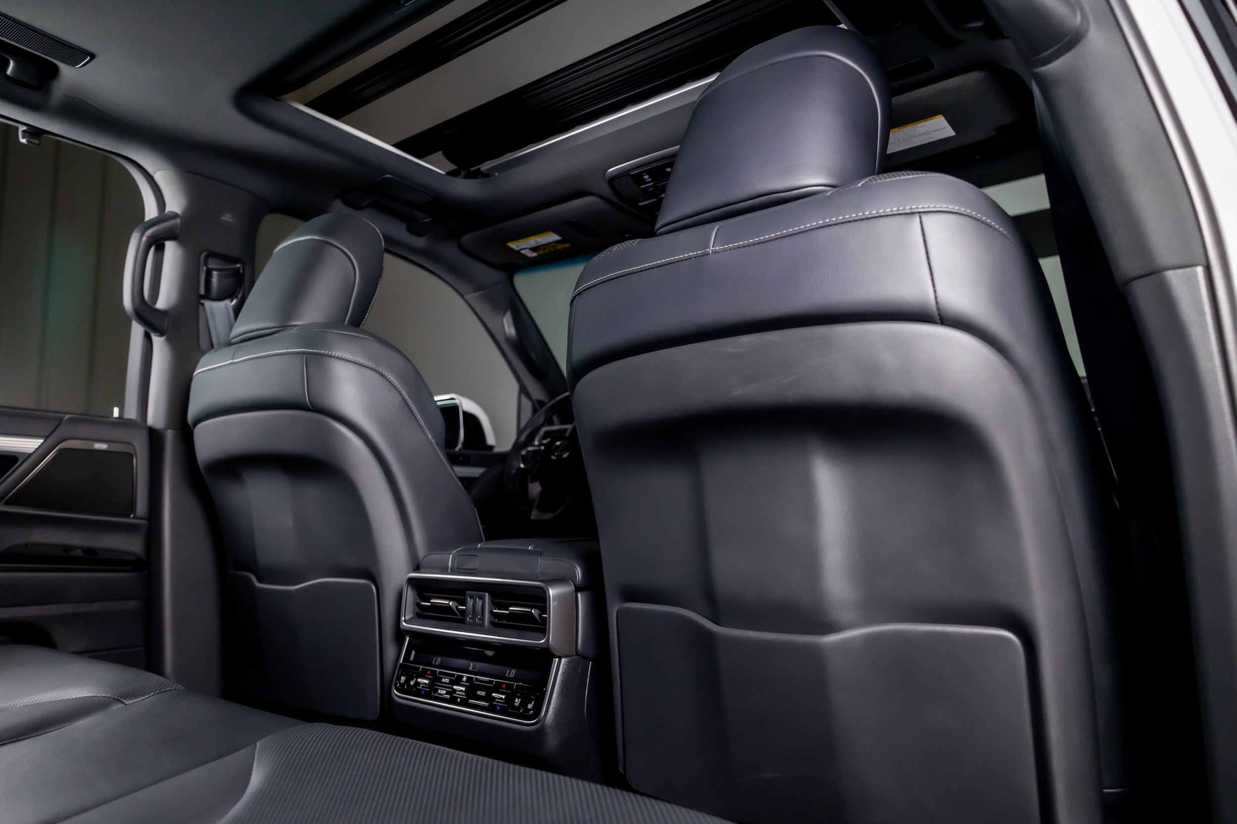 2024 Lexus LX 26