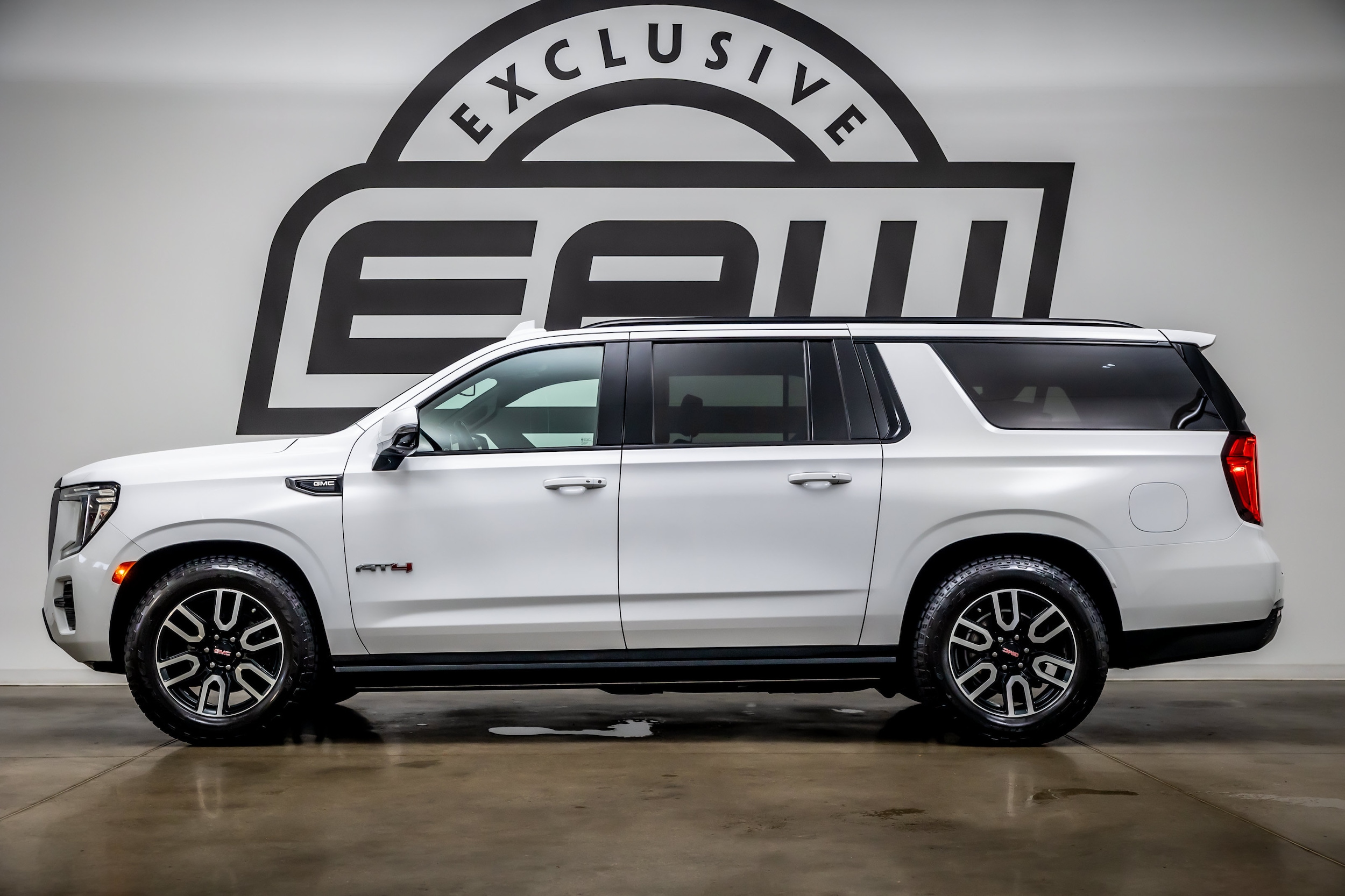 2023 GMC Yukon XL AT4 - Photo 6