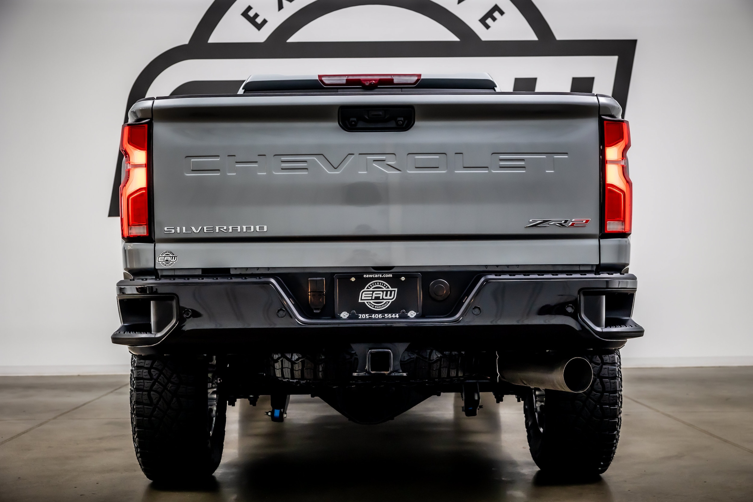 2025 Chevrolet Silverado 2500HD ZR2 - Photo 11