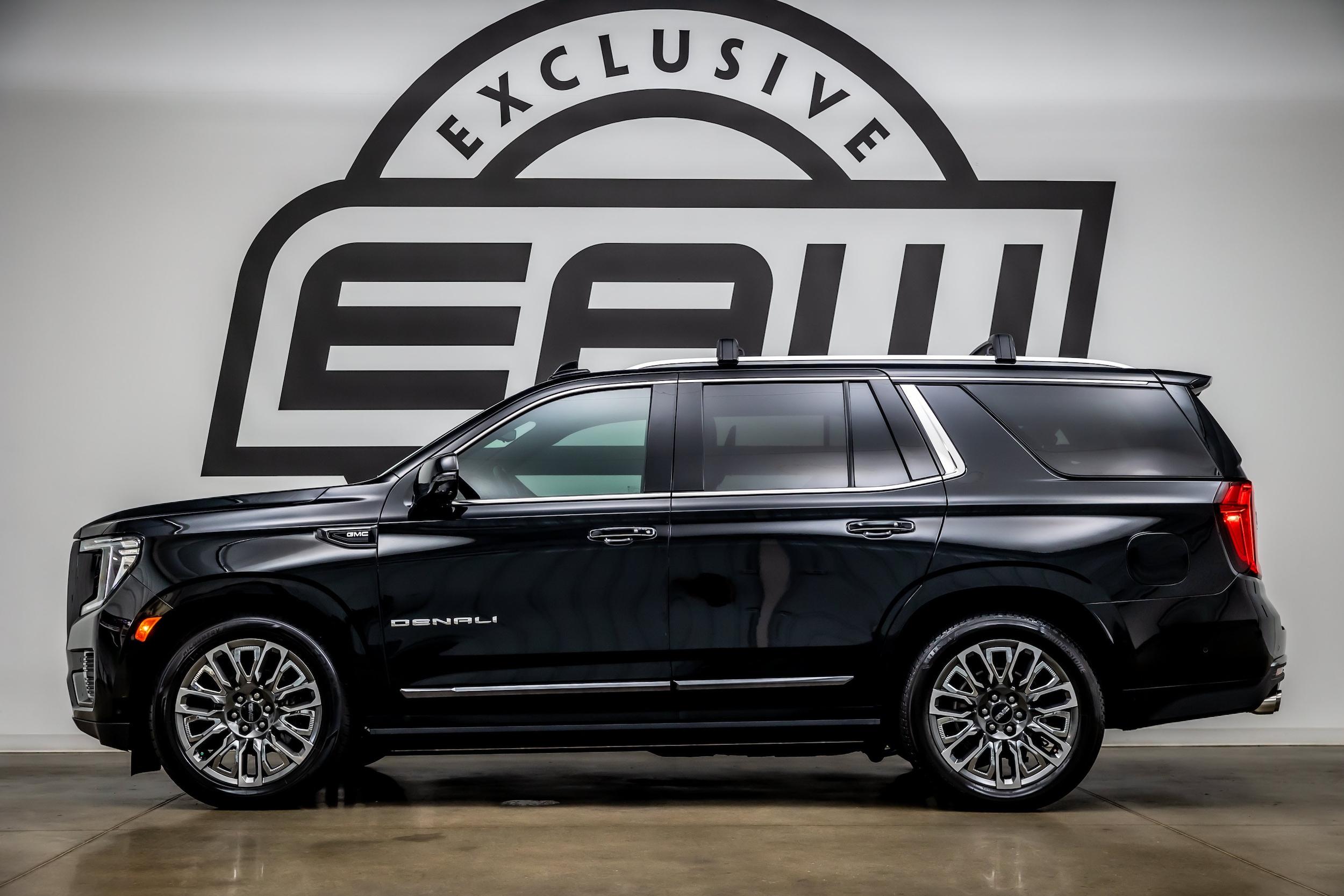 2024 GMC Yukon Denali Ultimate - Photo 6