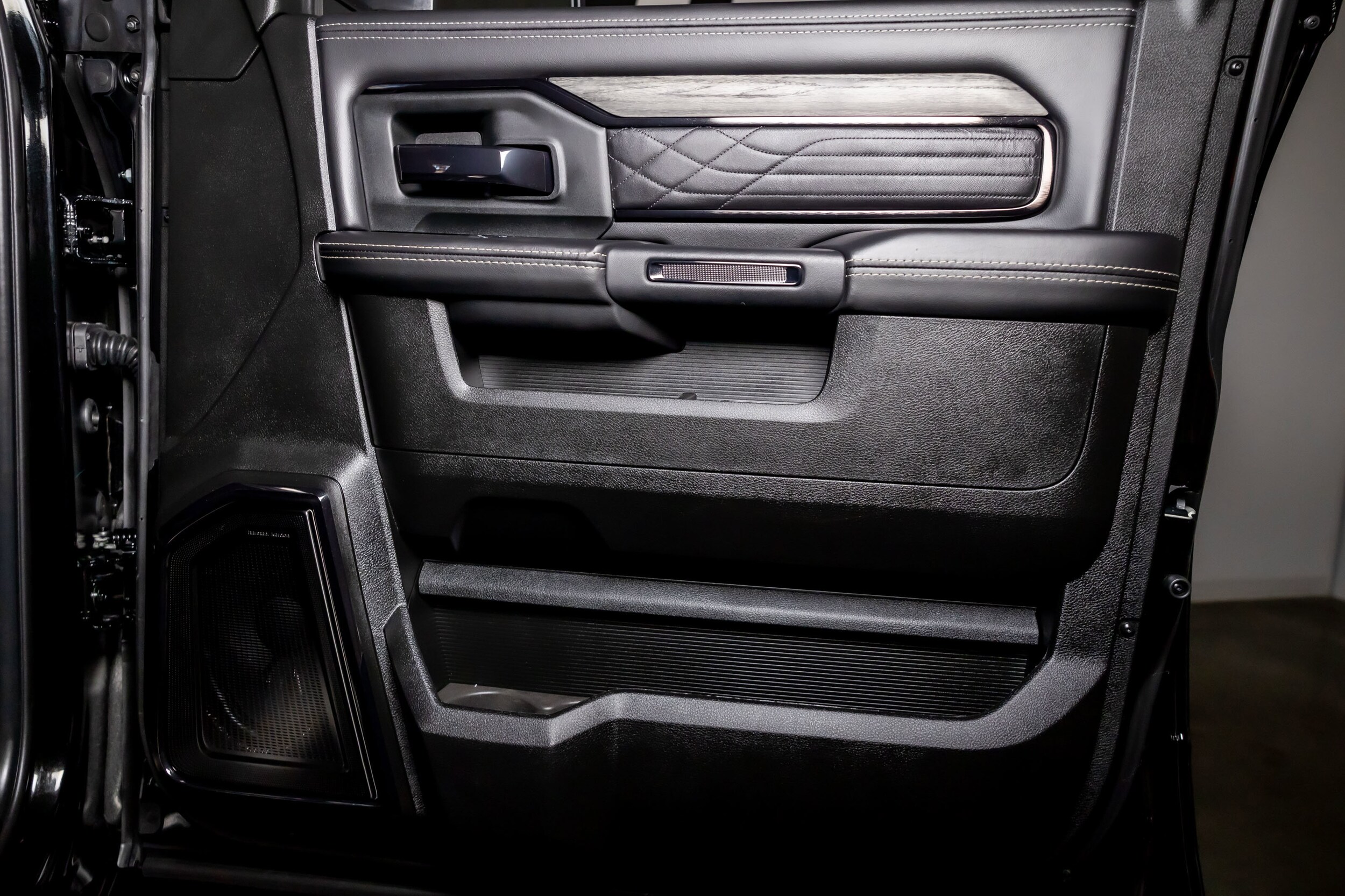 2025 RAM Ram 2500 Pickup Limited - Photo 46