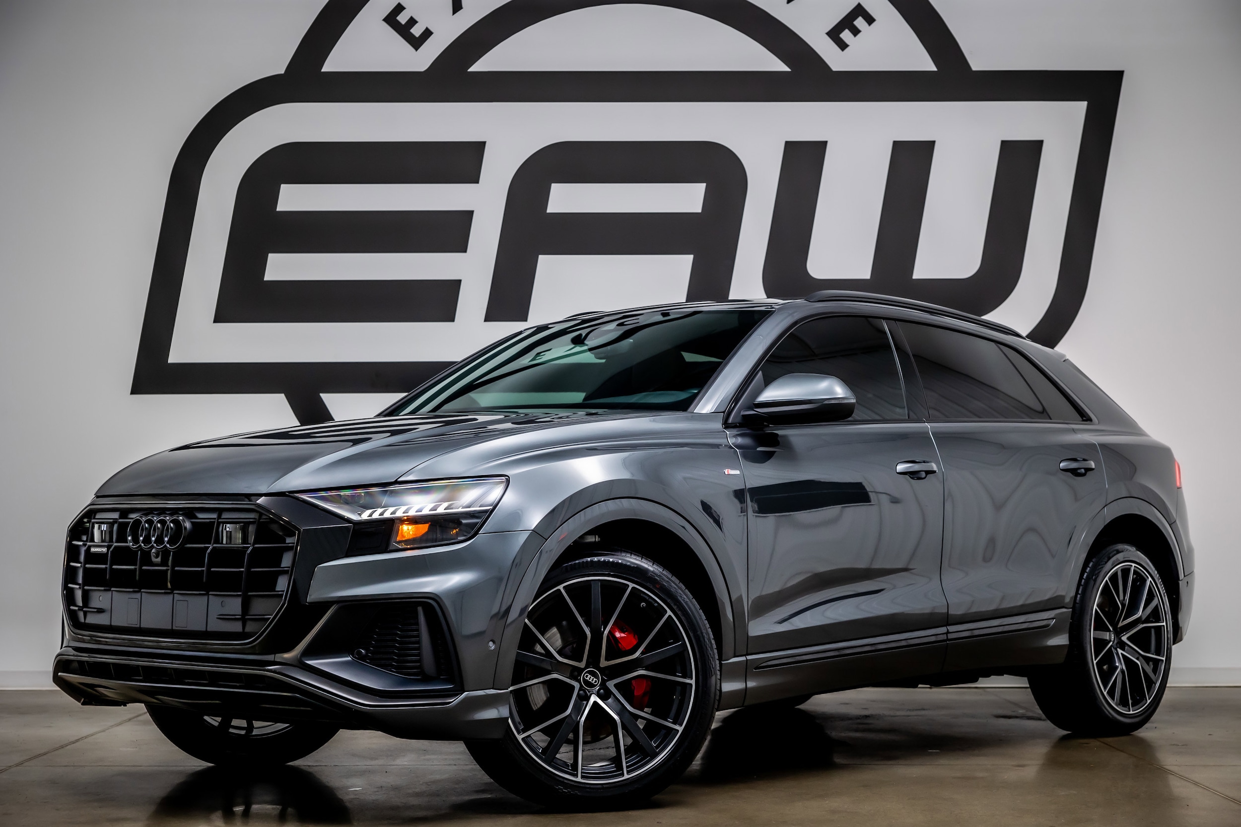 2022 Audi Q8 Premium Plus