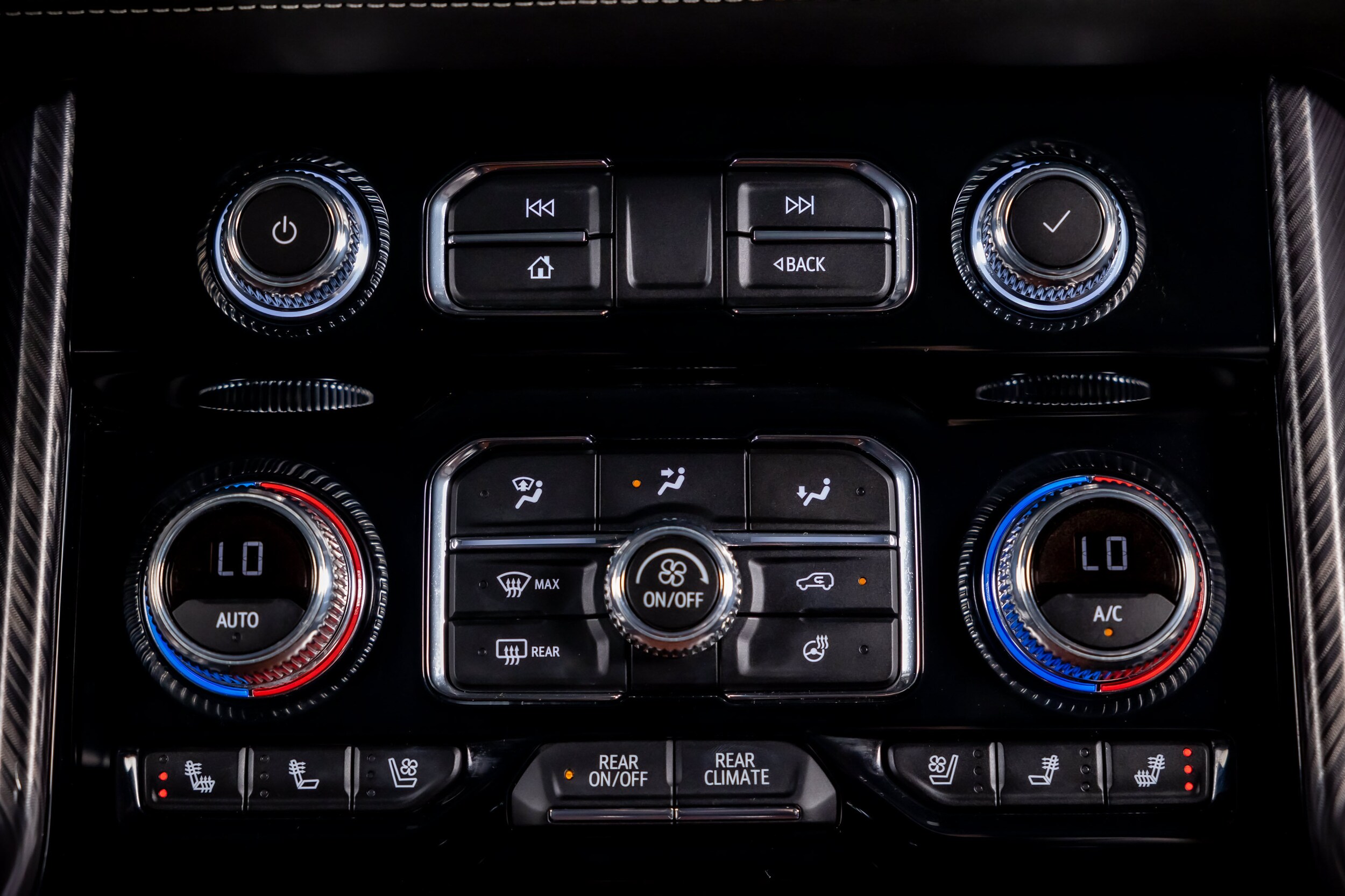 2024 GMC Yukon Denali Ultimate - Photo 62