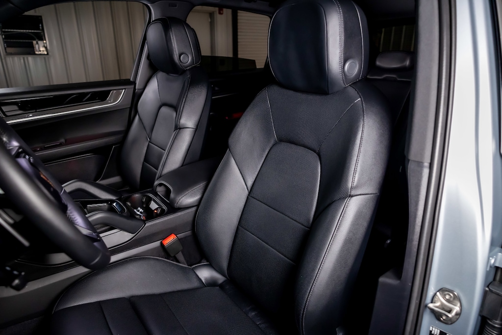 Used 2025 Porsche Cayenne SUV