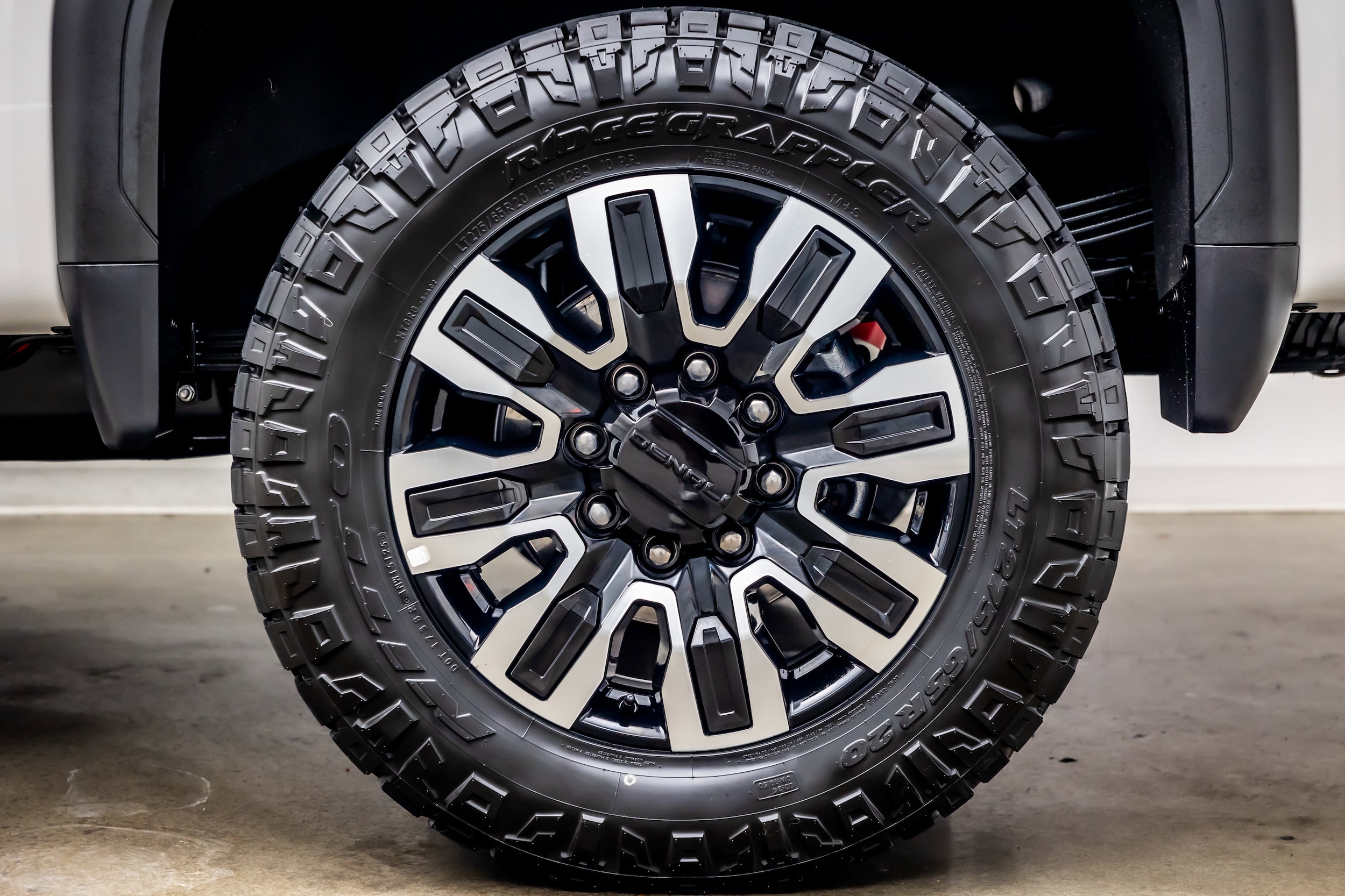 2025 GMC Sierra 2500HD Denali Ultimate - Photo 38