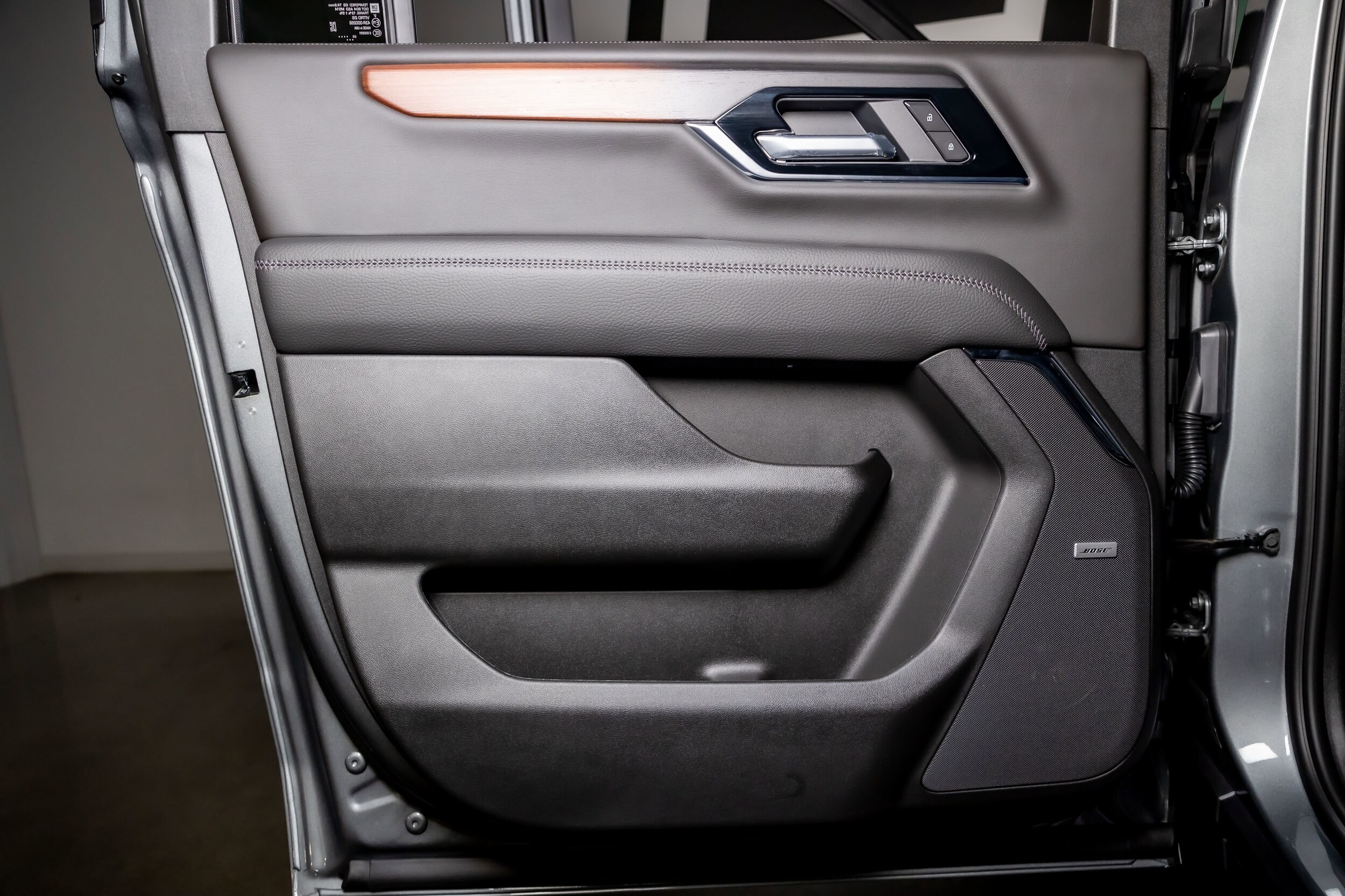2026 GMC Yukon XL Denali - Photo 46