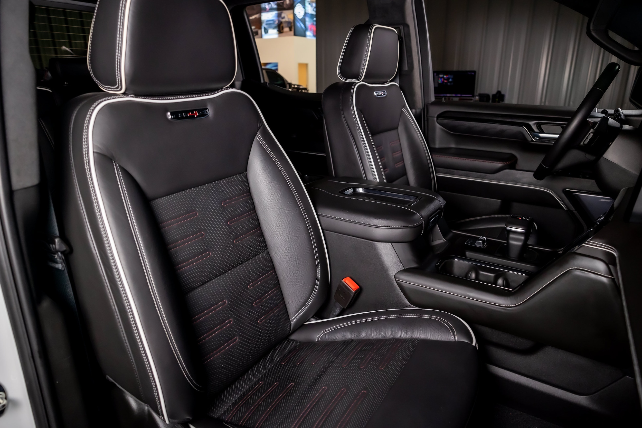 2022 GMC Sierra 1500 AT4X - Photo 24