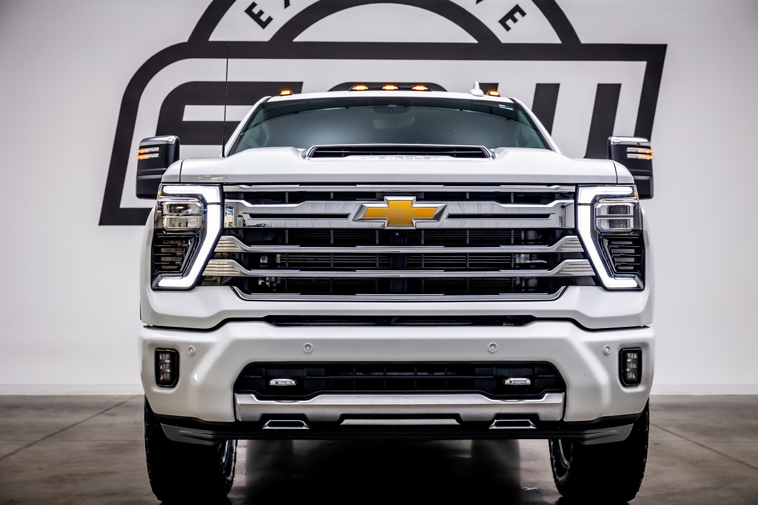 2024 Chevrolet Silverado 2500HD High Country photo 3