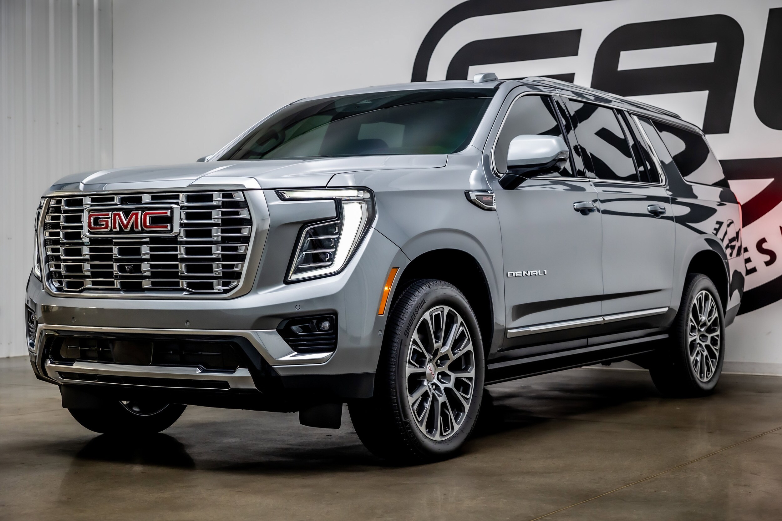 2026 GMC Yukon XL Denali - Photo 29