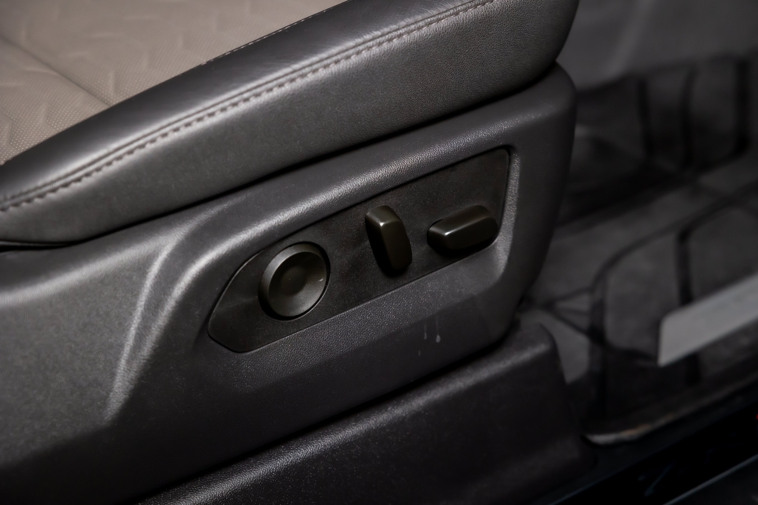 2025 Chevrolet Silverado 2500HD ZR2 - Photo 45
