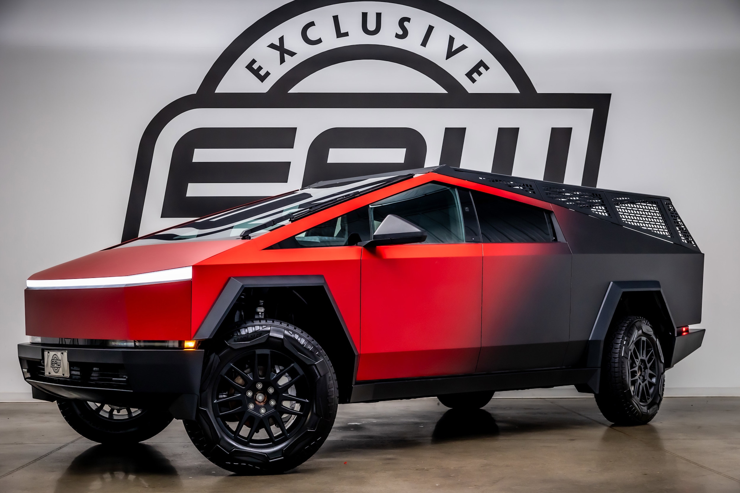 2024 Tesla Cybertruck All-Wheel Drive's photo