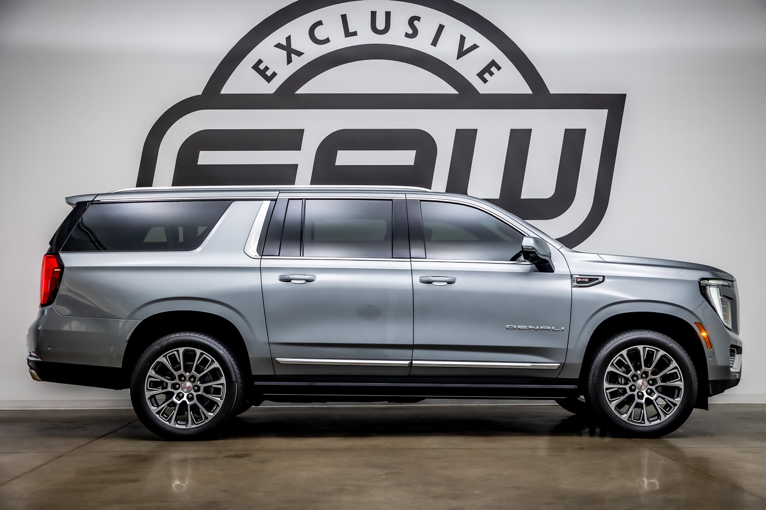 2026 GMC Yukon XL Denali - Photo 8