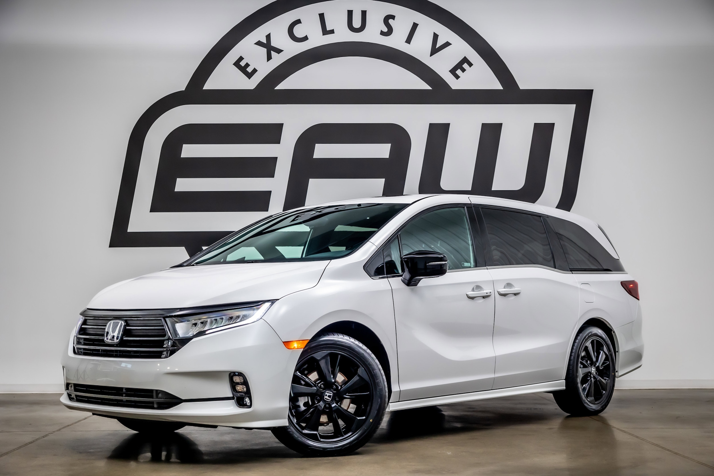 2024 Honda Odyssey SPORT's photo