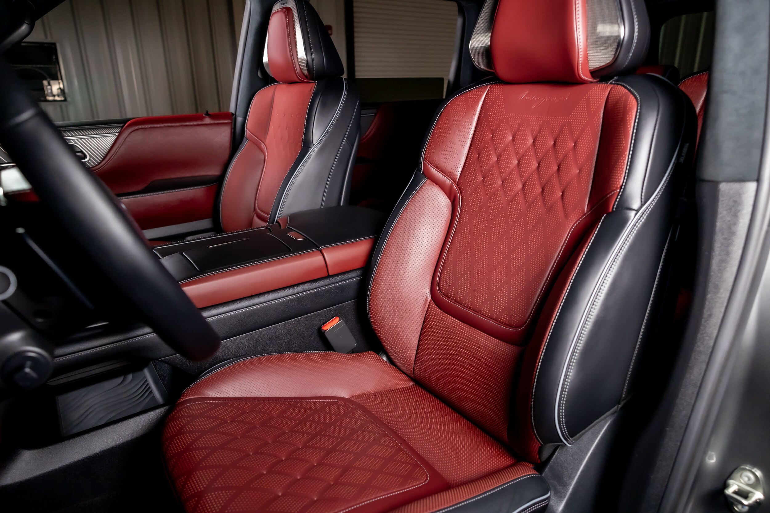 2025 Infiniti QX80 photo 4