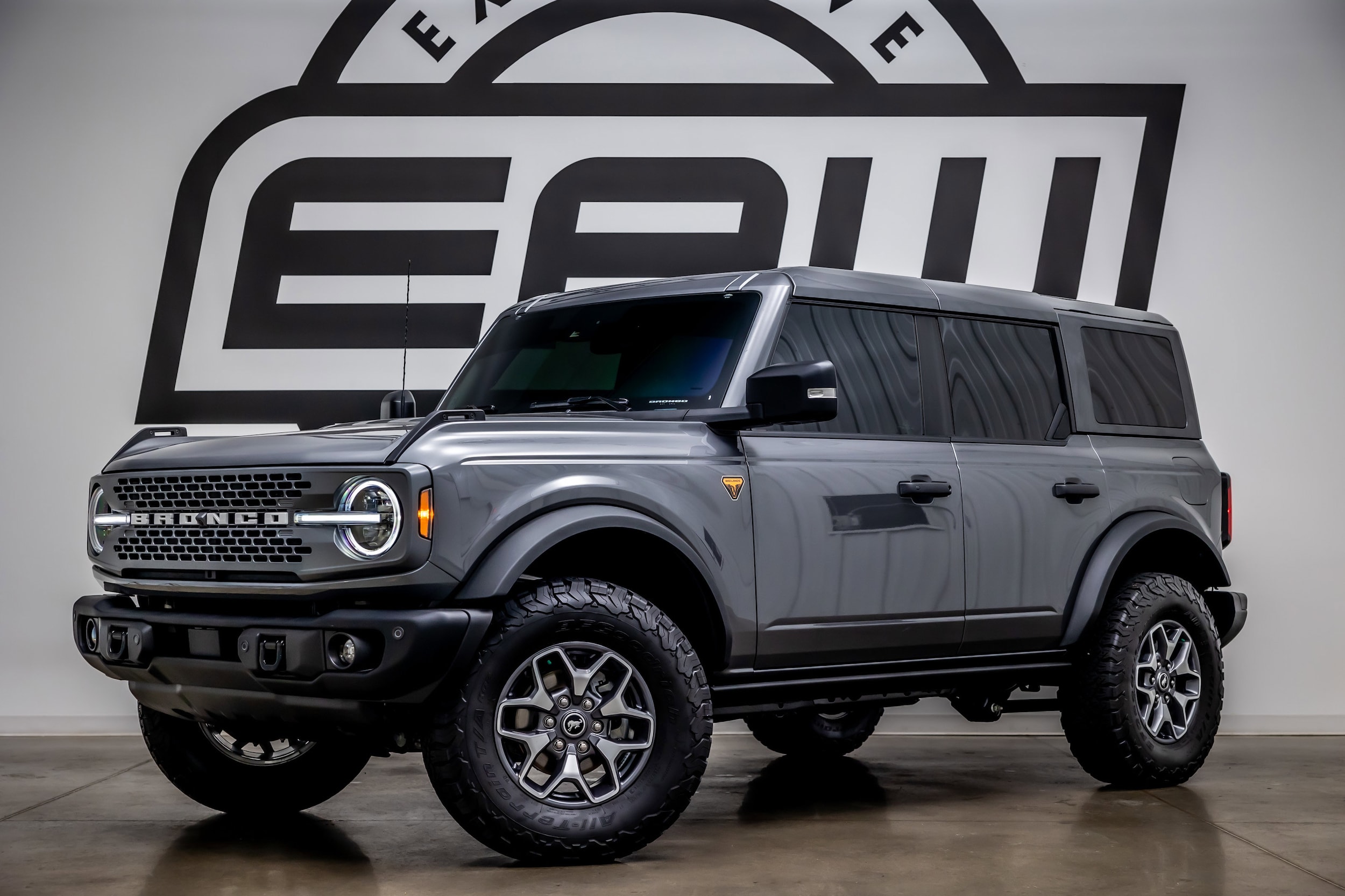 2025 Ford Bronco Badlands's photo