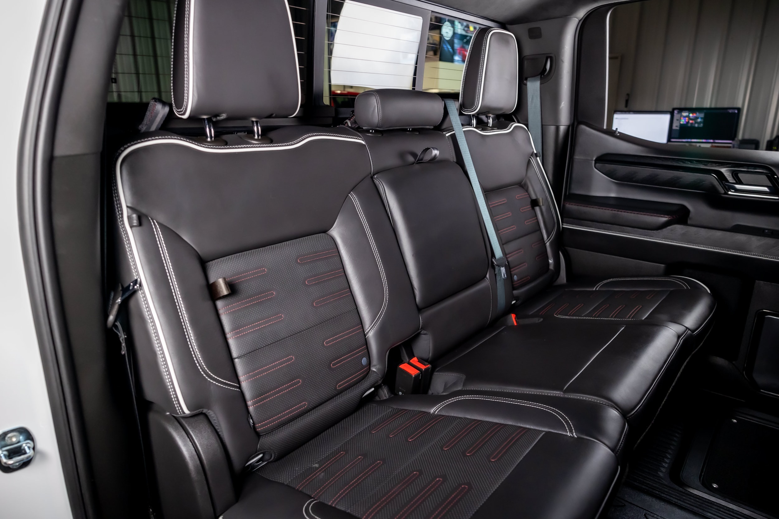 2023 GMC Sierra 1500 AT4X - Photo 24