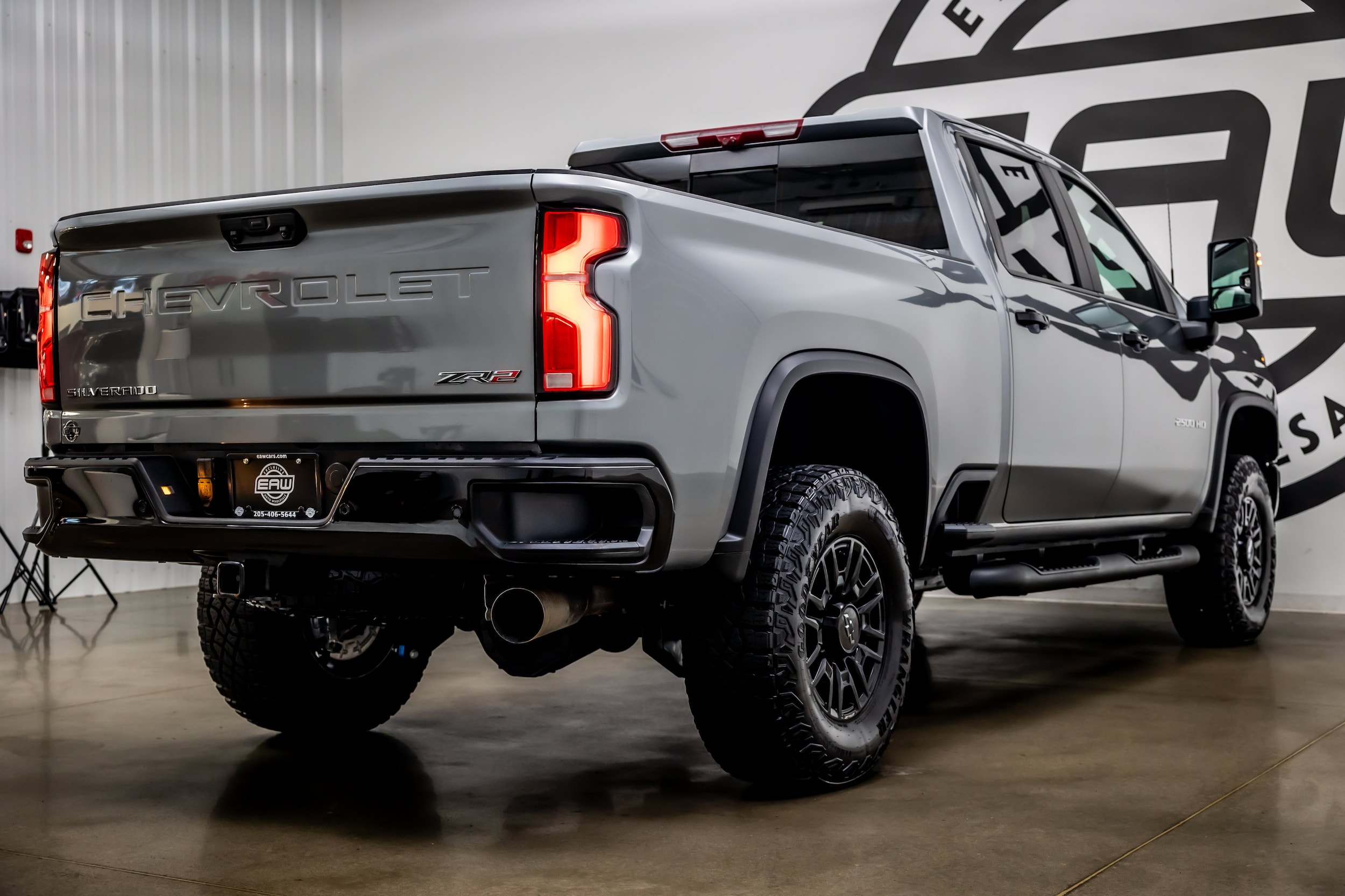 2025 Chevrolet Silverado 2500HD ZR2 - Photo 35