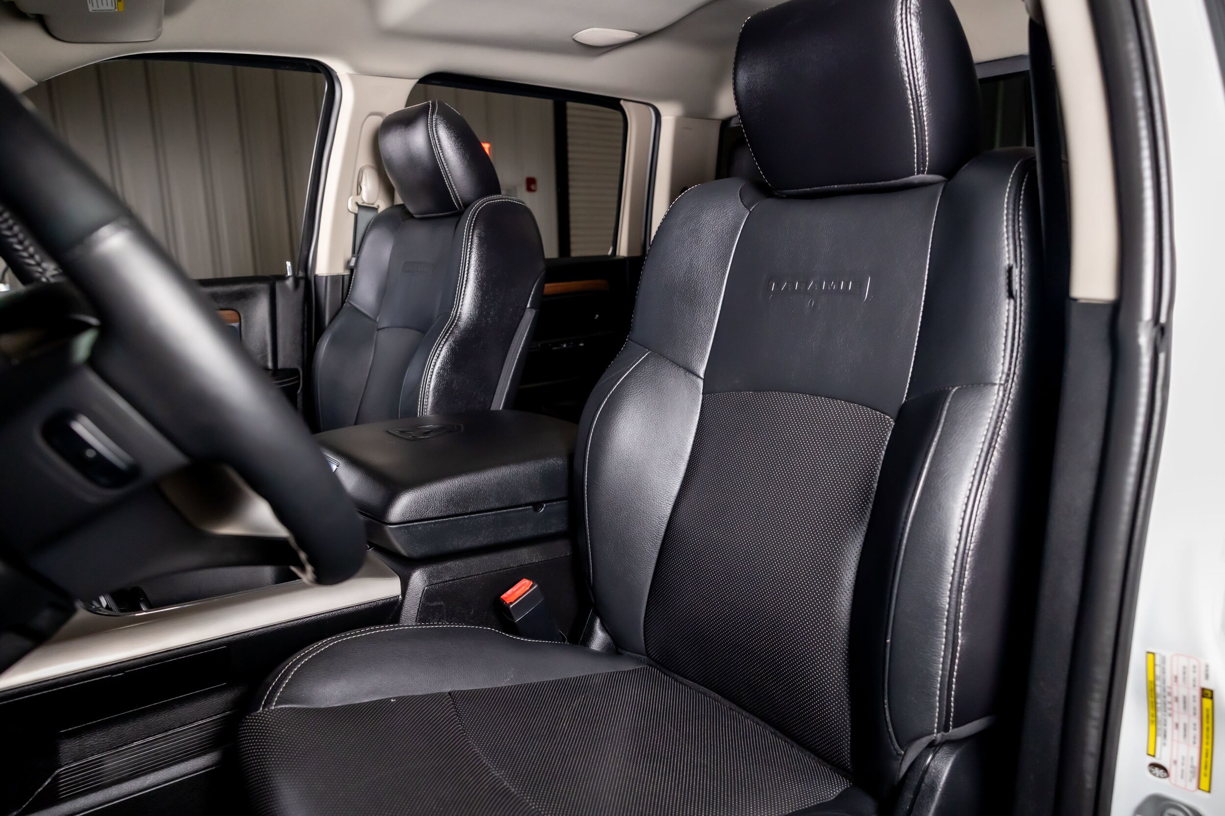 2017 Ram 2500 Laramie photo 4