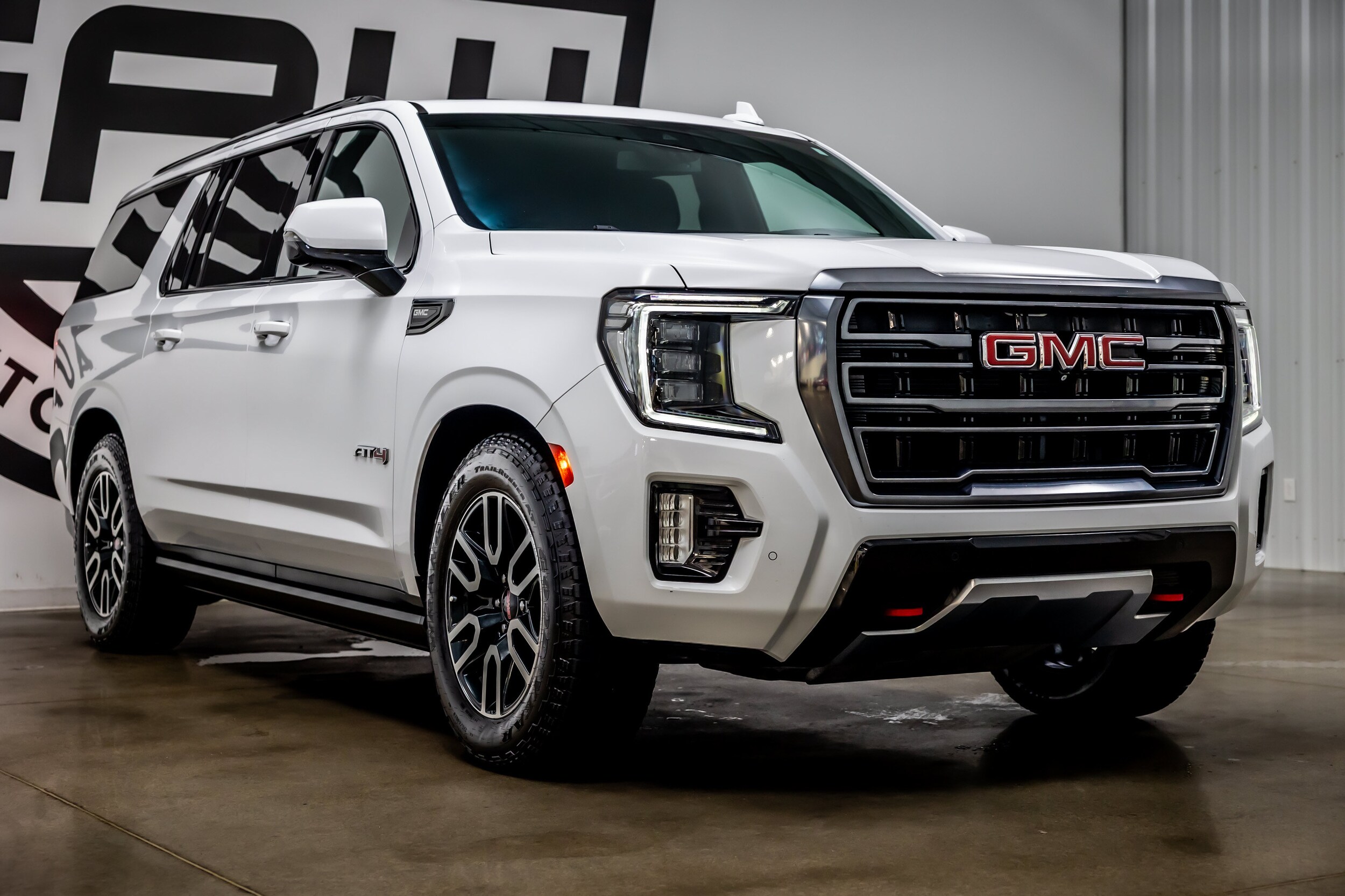 2023 GMC Yukon XL AT4 - Photo 30