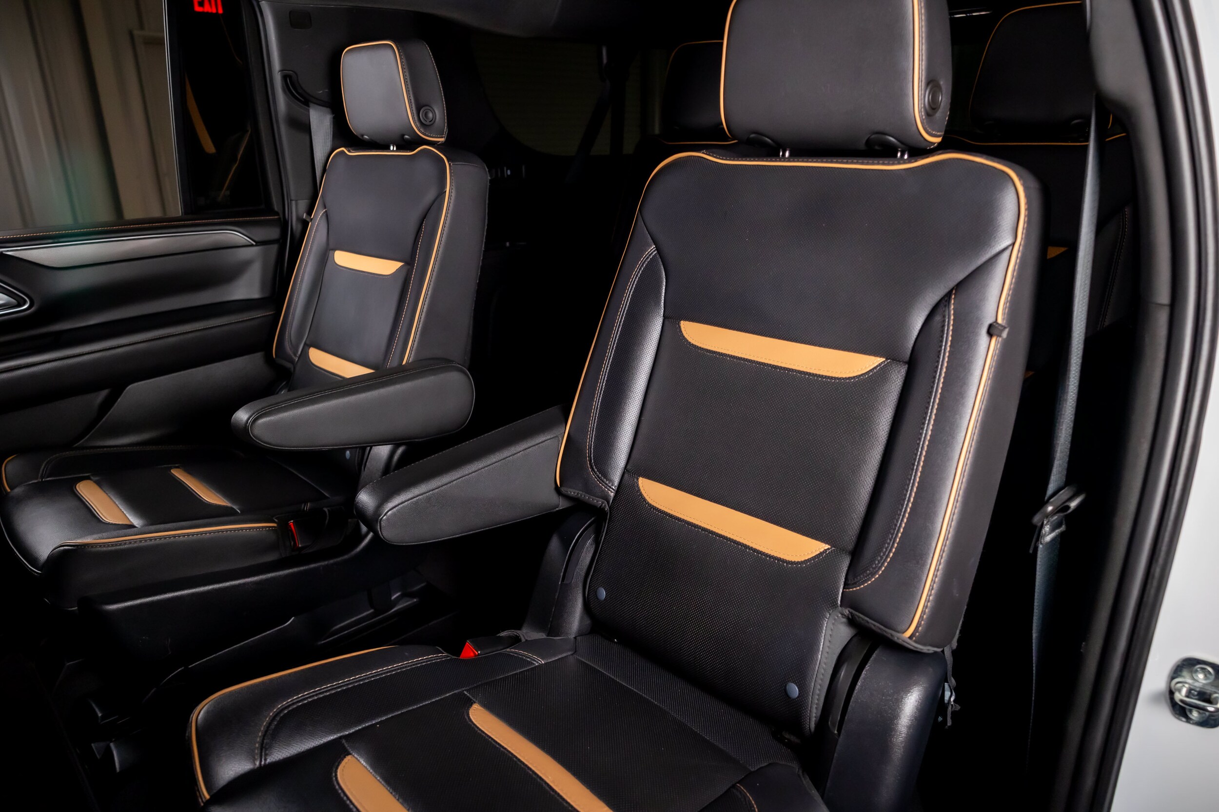 2023 GMC Yukon XL AT4 - Photo 24