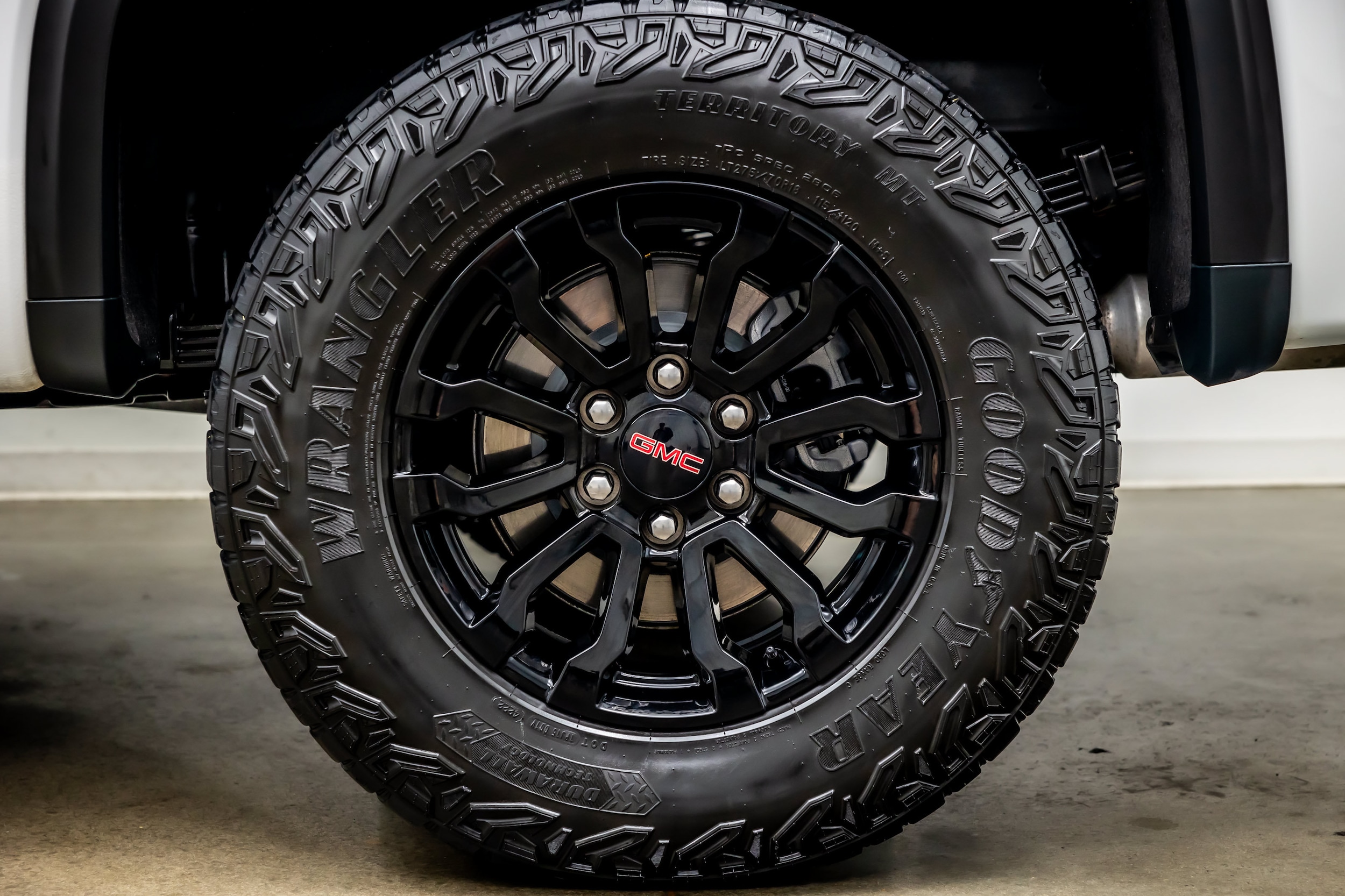 2023 GMC Sierra 1500 AT4X - Photo 41