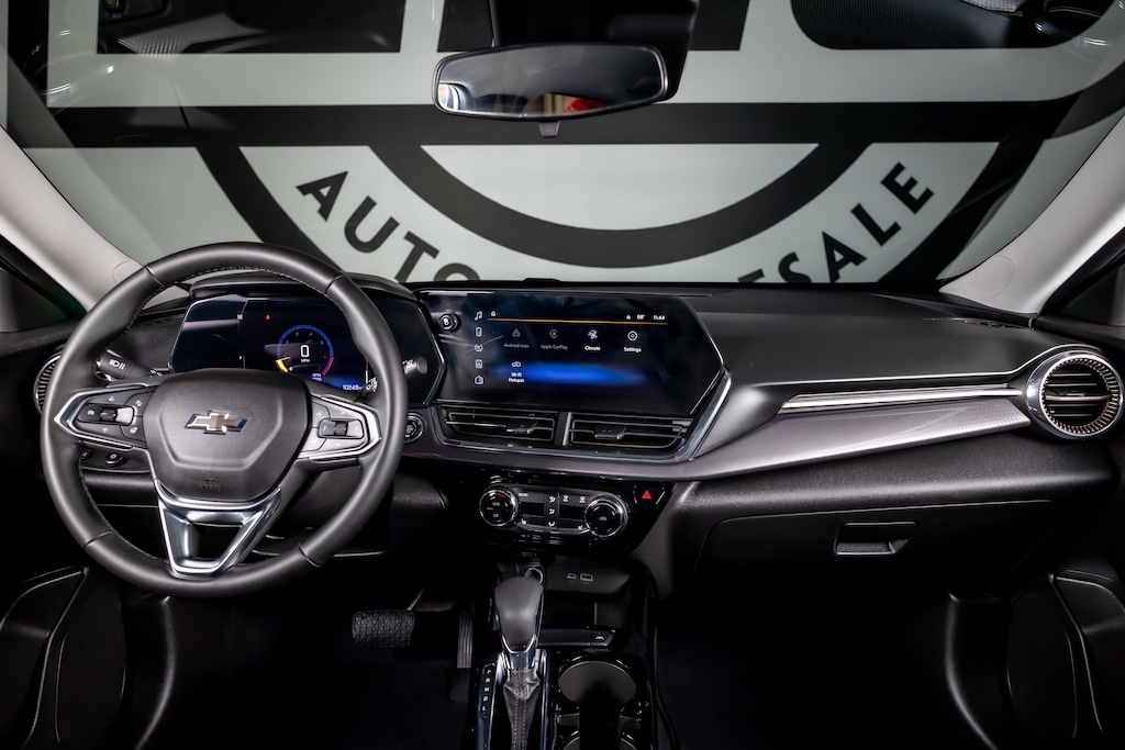 Used 2025 Chevrolet Trax ACTIV SUV