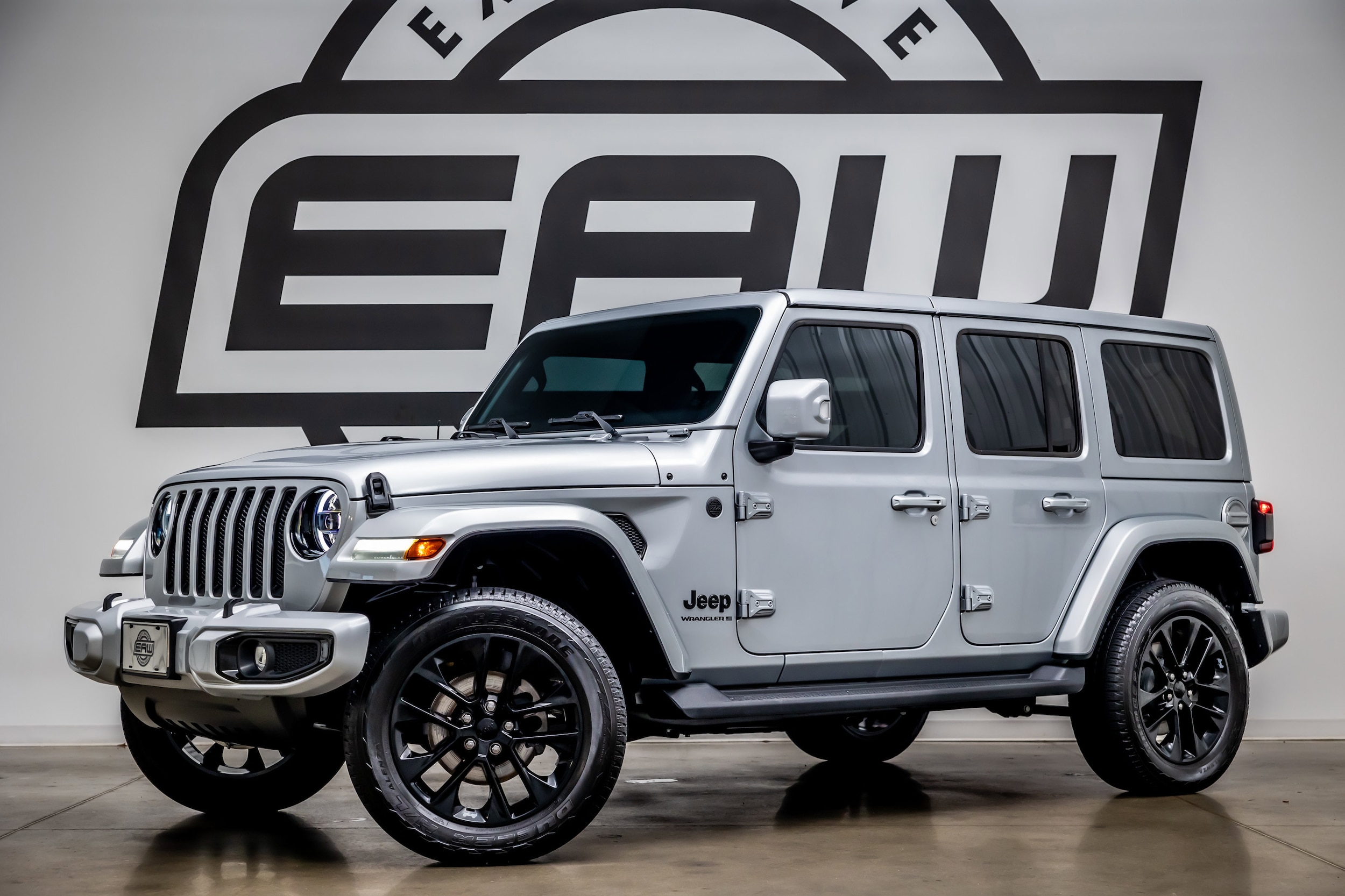 2023 Jeep Wrangler 4-Door High Altitude's photo