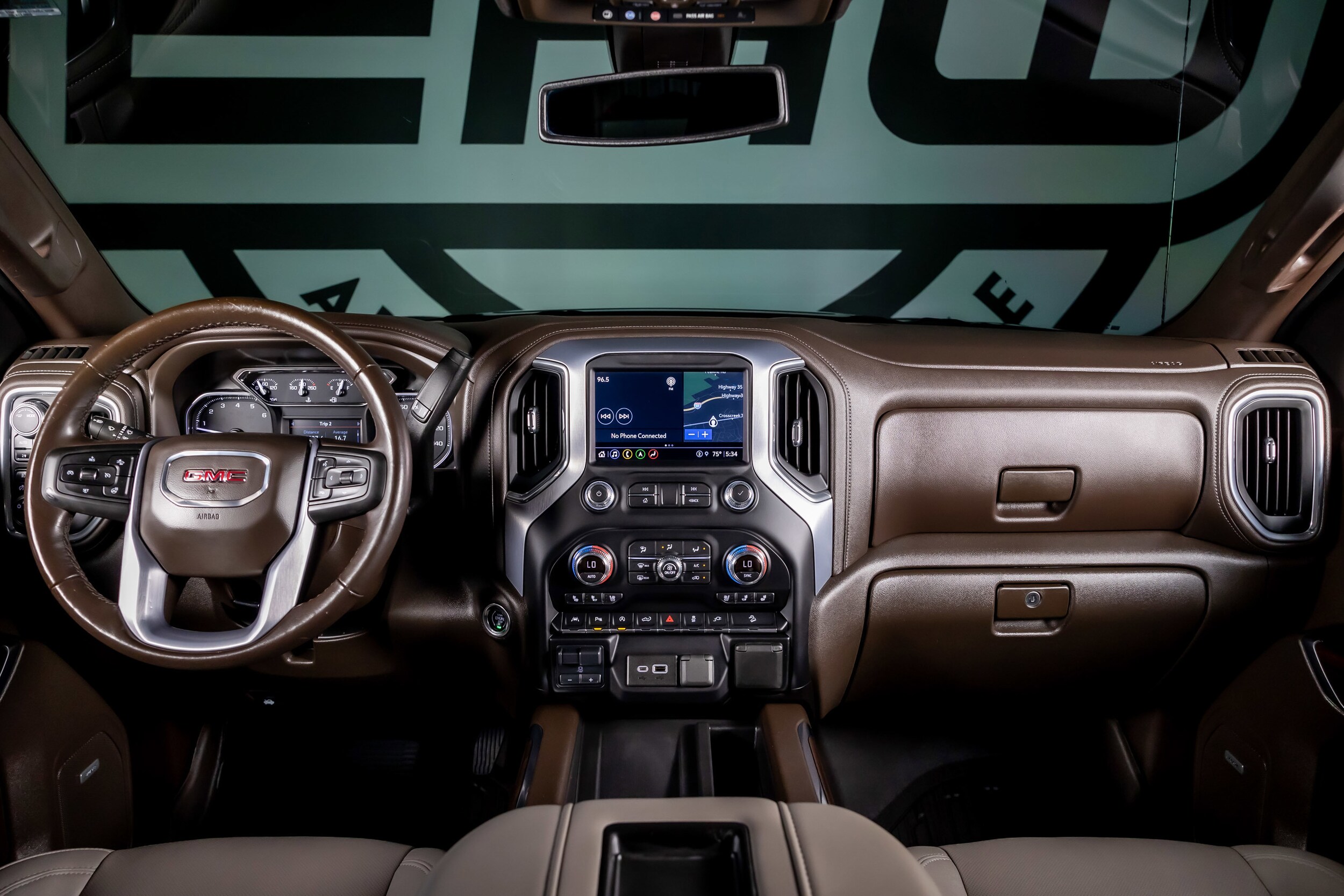 2021 Gmc Sierra 1500 SLT photo 2