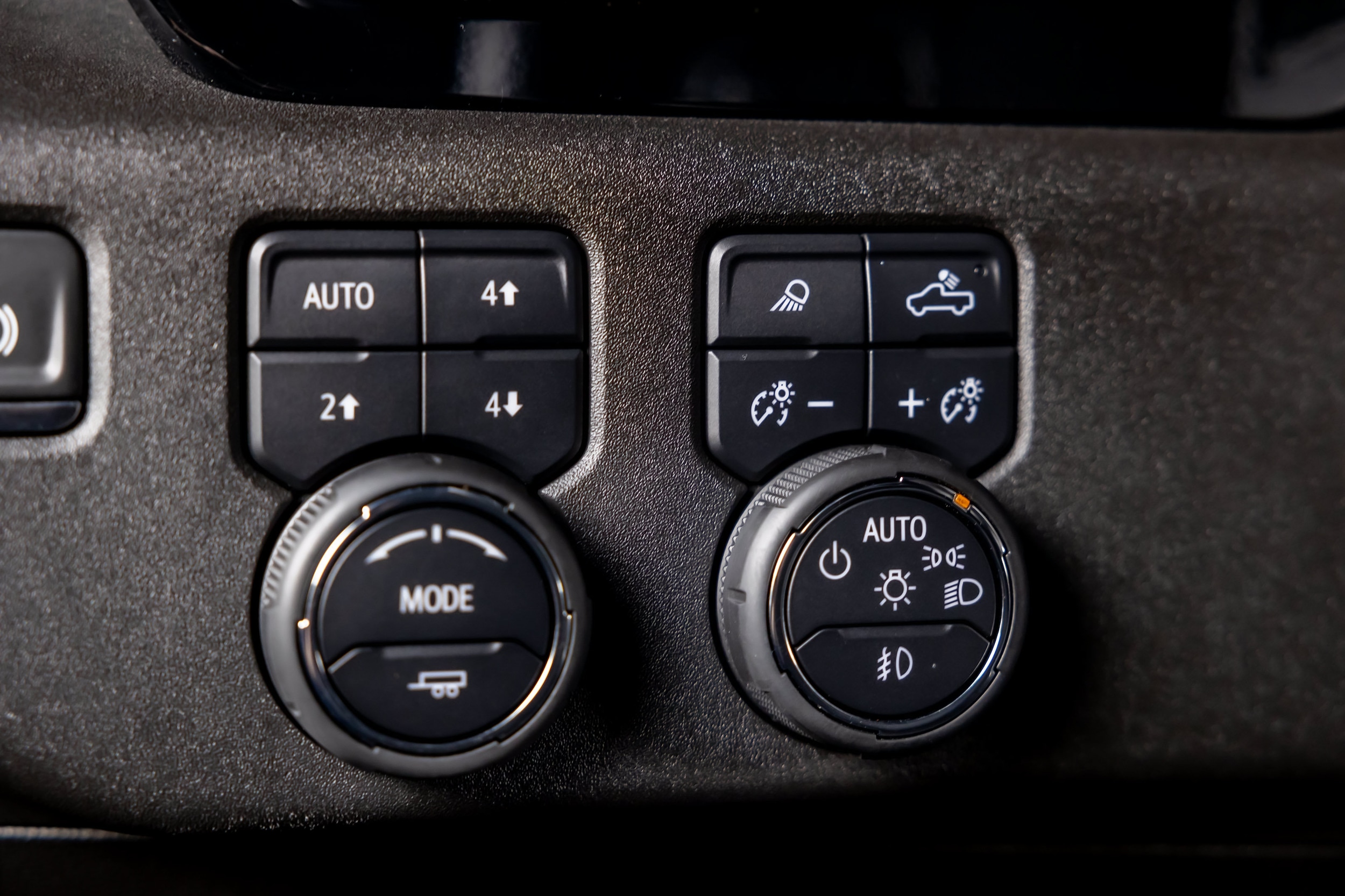 2025 Chevrolet Silverado 2500HD ZR2 - Photo 52