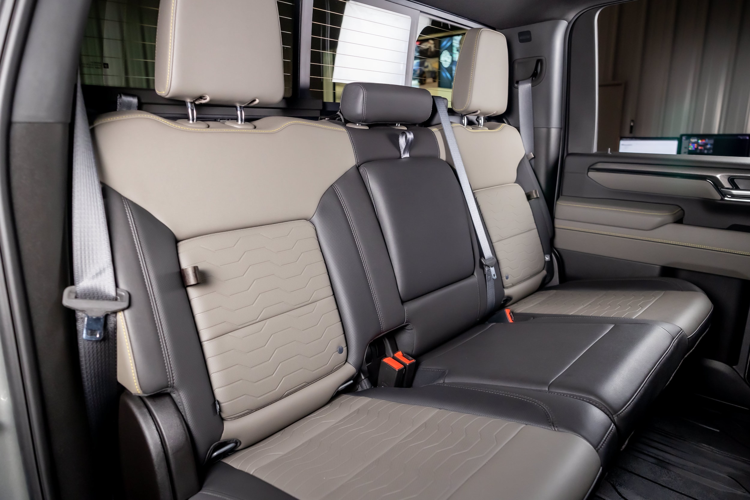 2025 Chevrolet Silverado 2500HD ZR2 - Photo 56