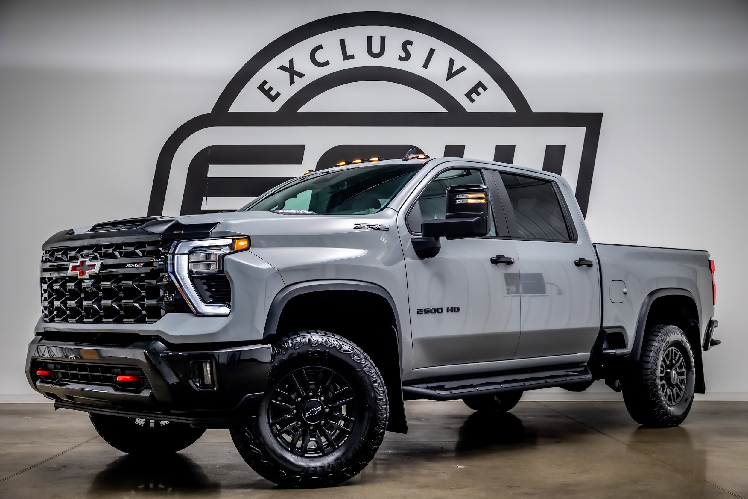 2024 Chevrolet Silverado HD ZR2 4WD Crew Cab Standard Box's photo