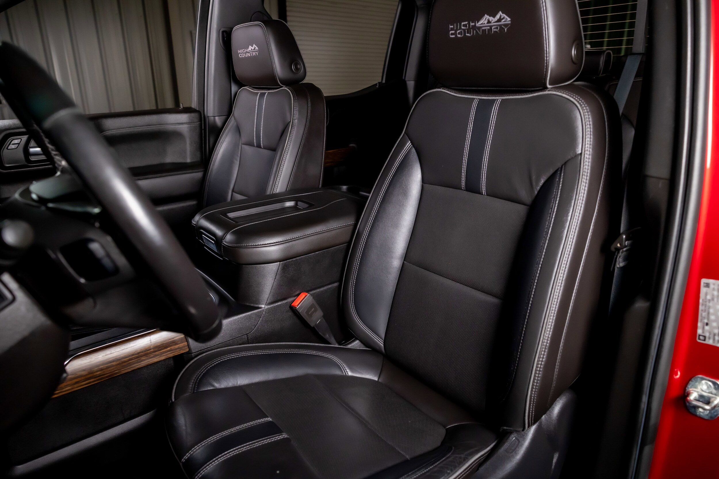 2019 Chevrolet Silverado 1500 High Country photo 4