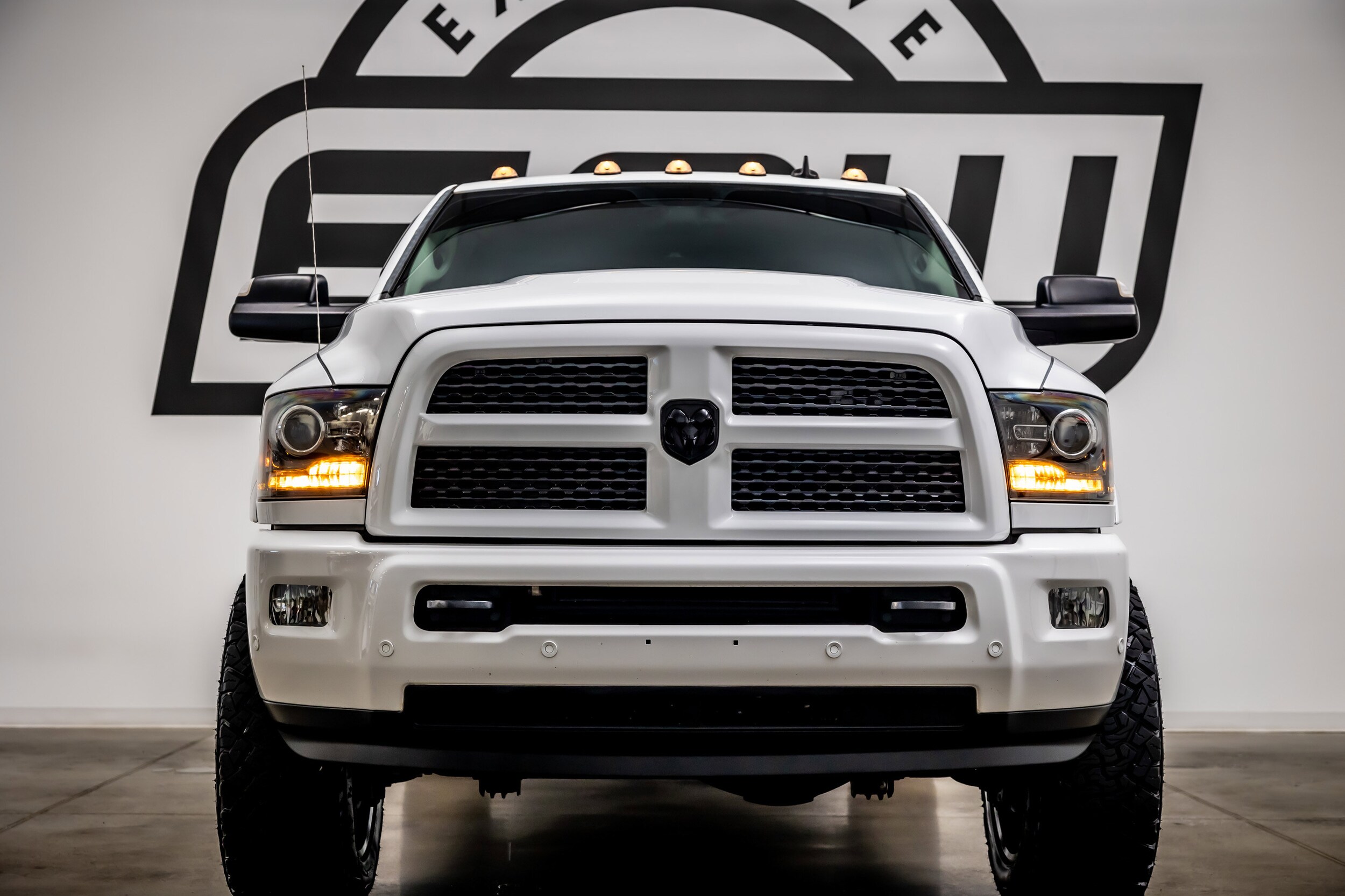 2017 Ram 2500 Laramie photo 3
