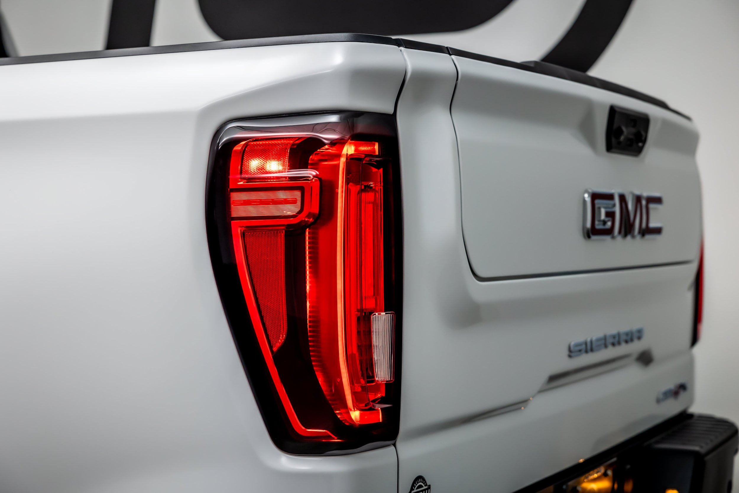 2023 GMC Sierra 1500 AT4X - Photo 13