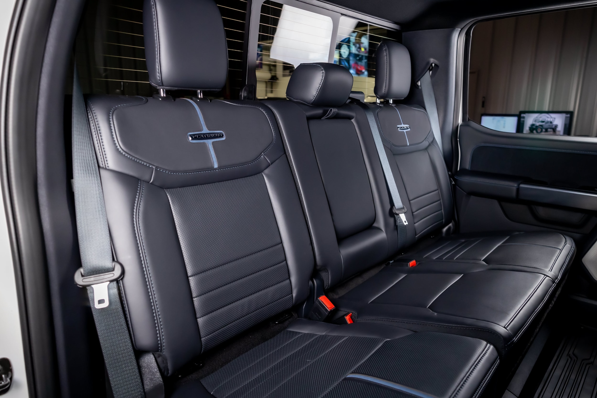 2026 Ford F-250 Super Duty Platinum - Photo 60