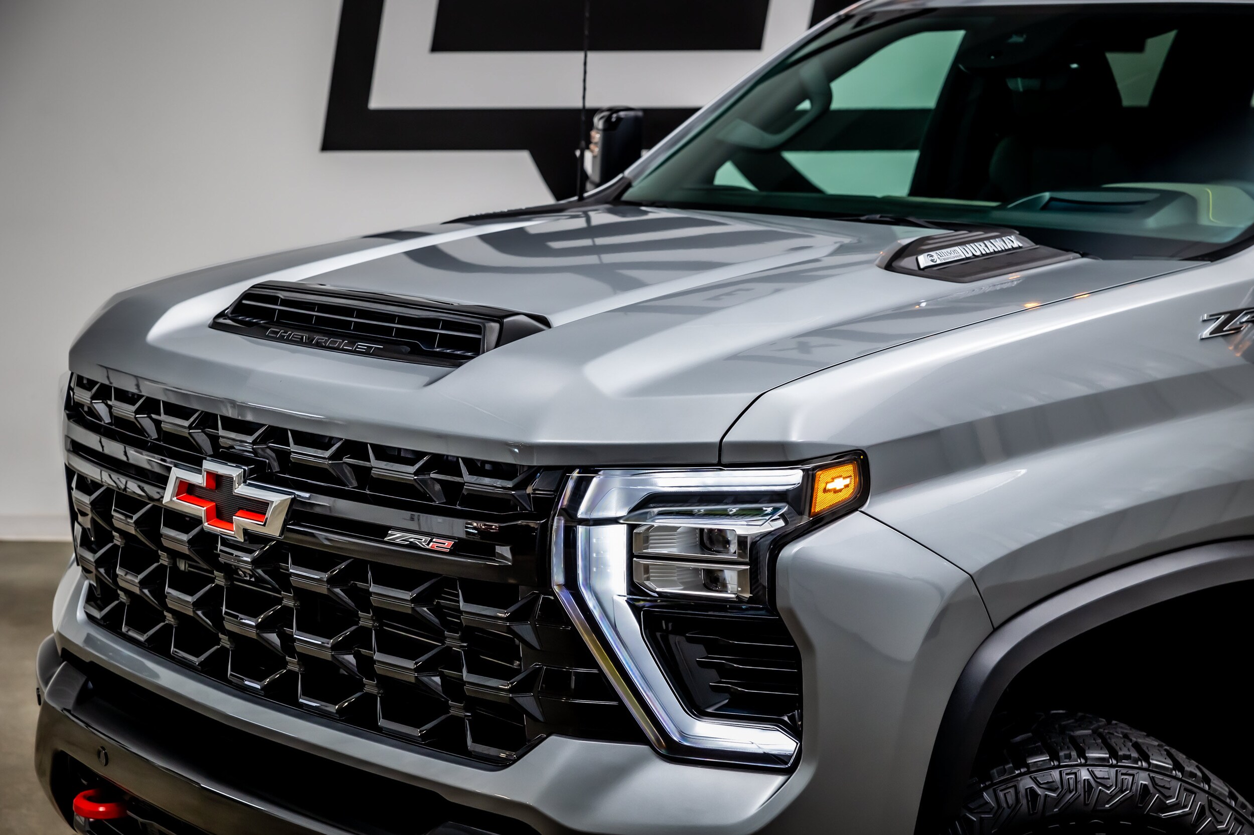 2025 Chevrolet Silverado 2500HD ZR2 - Photo 23