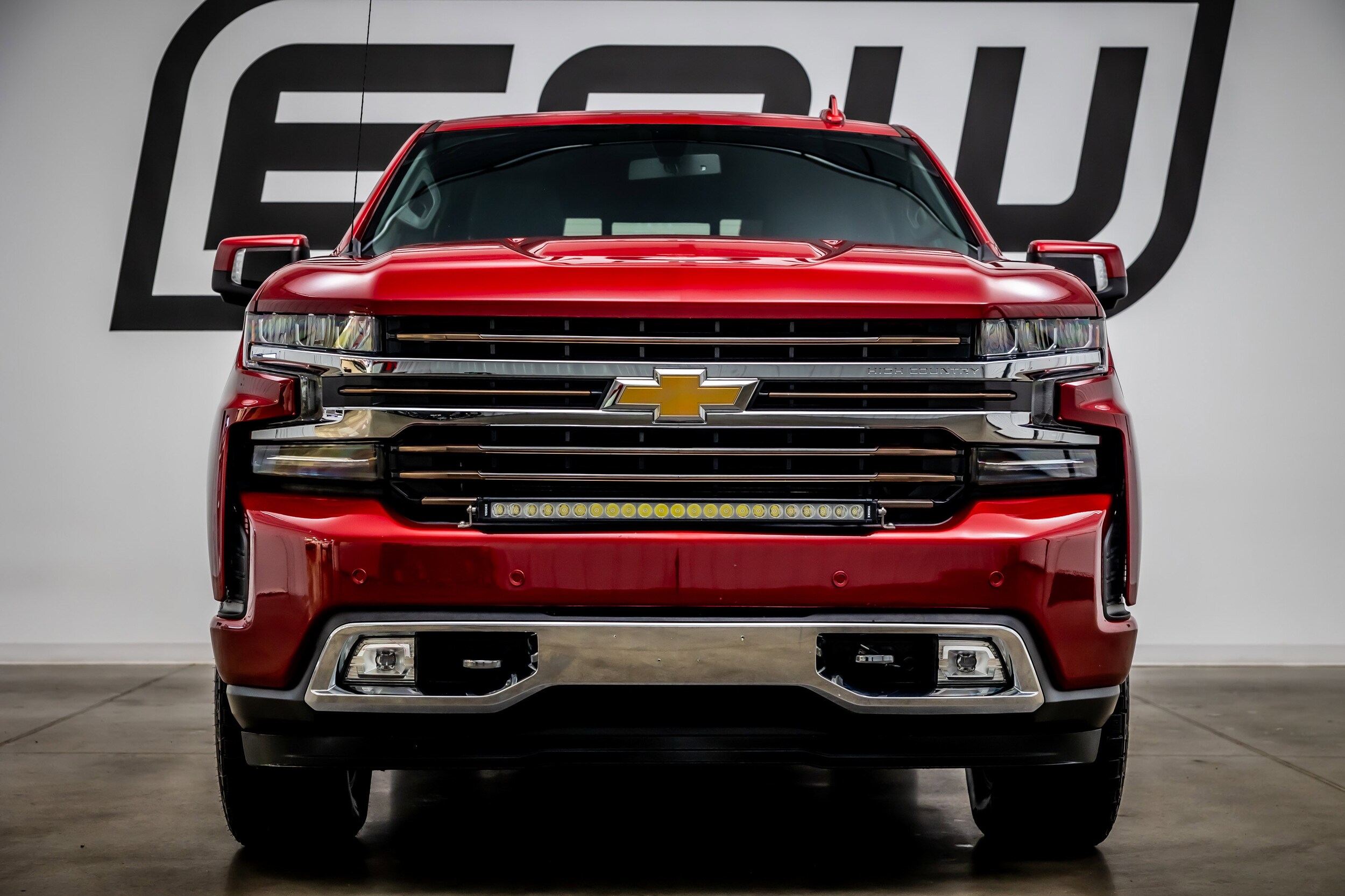 2019 Chevrolet Silverado 1500 High Country photo 3